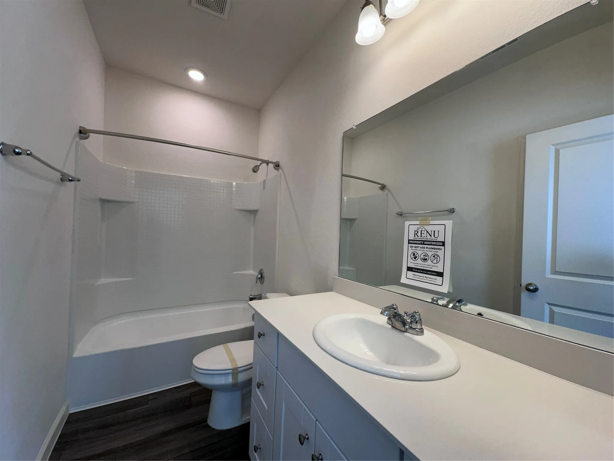 Single Family Residence For Sale in Tarrant County , 1617 Braeburn Lane, Fort Worth, Texas 76052, 3 Bedroom, 2 Bathroom, Garage spaces, 1,484 Sqft, built in 2021, mls#21377495, Real Estate Agent in Fort Worth, Homes For Sale in Tarrant county, Homes For Sale in Fort Worth, Realtor in Fort Worth Texas, Real Estate Brokerage Independent Realty Texas, Luminita Cordes Realtor