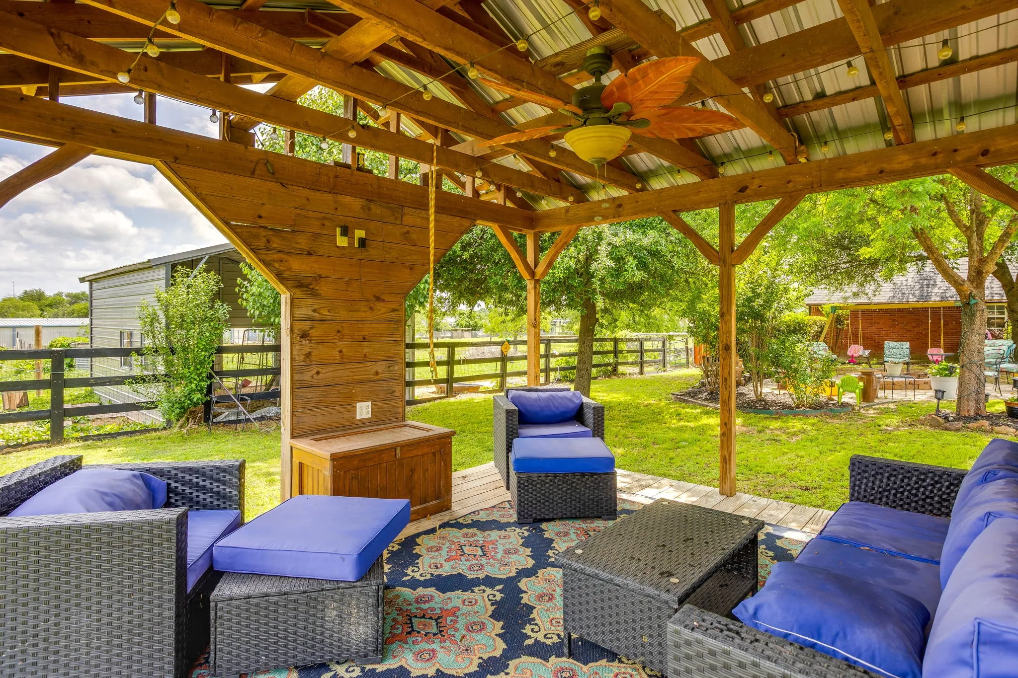 Single Family Residence For Sale in Johnson County , 3914 Redbird Lane, Joshua, Texas 76058, 5 Bedroom, 4 Bathroom, 2 Garage spaces, 3,292 Sqft, built in 1997, mls#21371841, Real Estate Agent in Joshua, Homes For Sale in Johnson county, Homes For Sale in Joshua, Realtor in Joshua Texas, Real Estate Brokerage Independent Realty Texas, Luminita Cordes Realtor