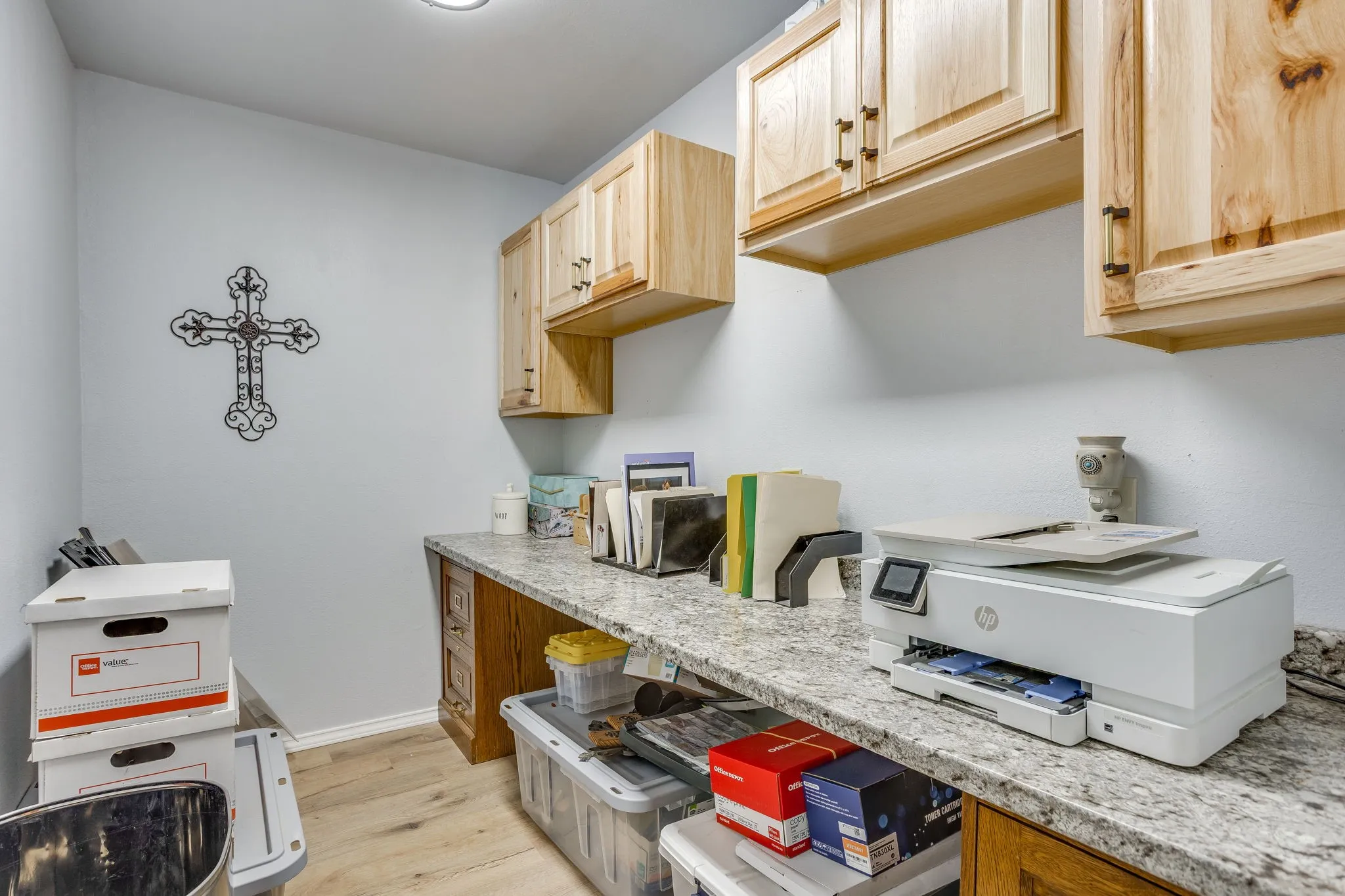 Single Family Residence For Sale in Johnson County , 3914 Redbird Lane, Joshua, Texas 76058, 5 Bedroom, 4 Bathroom, 2 Garage spaces, 3,292 Sqft, built in 1997, mls#21371841, Real Estate Agent in Joshua, Homes For Sale in Johnson county, Homes For Sale in Joshua, Realtor in Joshua Texas, Real Estate Brokerage Independent Realty Texas, Luminita Cordes Realtor