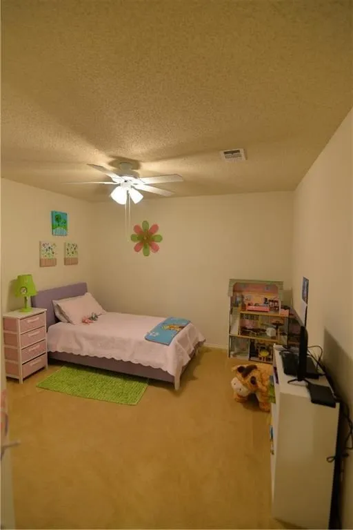 Single Family Residence For Rent in Kaufman County , 602 Diamond Creek Drive, Forney, Texas 75126, 3 Bedroom, 2 Bathroom, 2 Garage spaces, 1,690 Sqft, built in 2004, mls#21378965, Real Estate Agent in Forney, Homes For Rent in Kaufman county, Homes For Rent in Forney, Realtor in Forney Texas, Real Estate Brokerage Independent Realty Texas, Luminita Cordes Realtor