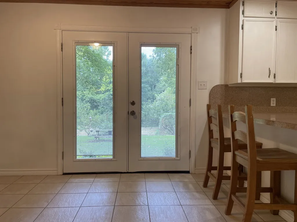 DINING ROOM VIEW
