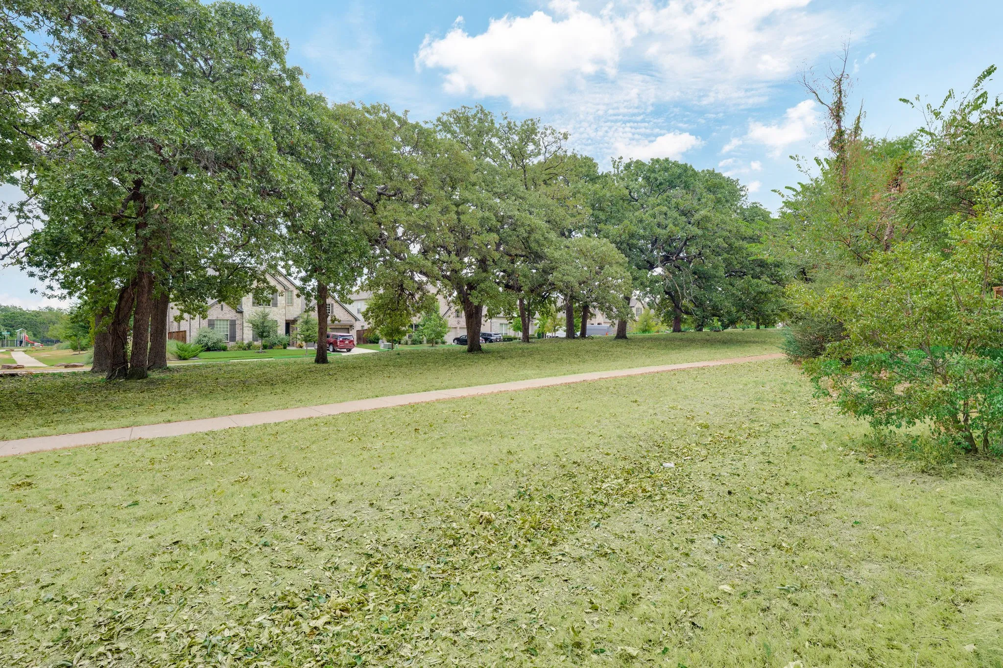Single Family Residence For Sale in Denton County , 3905 Andrew Avenue, Denton, Texas 76210, 4 Bedroom, 4 Bathroom, 3 Garage spaces, 3,972 Sqft, built in 2004, mls#21378971, Real Estate Agent in Denton, Homes For Sale in Denton county, Homes For Sale in Denton, Realtor in Denton Texas, Real Estate Brokerage Independent Realty Texas, Luminita Cordes Realtor