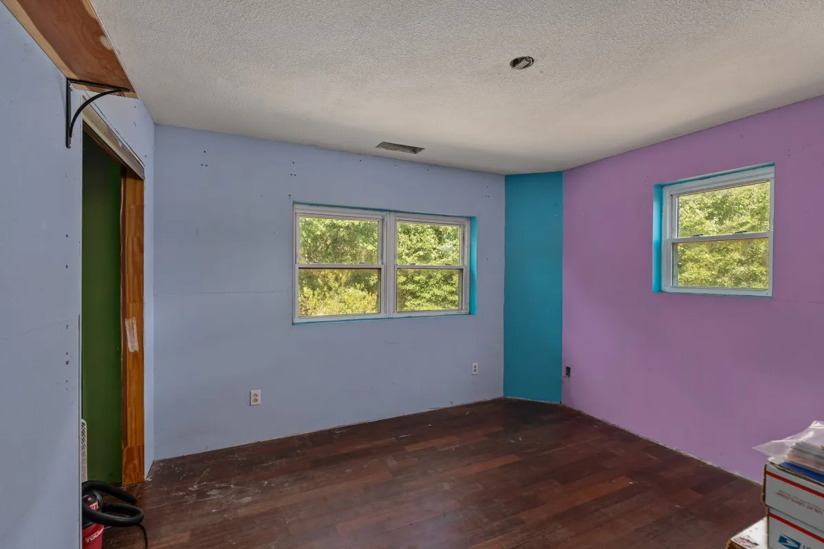 Single Family Residence For Sale in Kaufman County , 5562 Cedar Creek Drive, Kemp, Texas 75143, 4 Bedroom, 3 Bathroom, 4 Garage spaces, 1,980 Sqft, built in 2001, mls#21378881, Real Estate Agent in Kemp, Homes For Sale in Kaufman county, Homes For Sale in Kemp, Realtor in Kemp Texas, Real Estate Brokerage Independent Realty Texas, Luminita Cordes Realtor