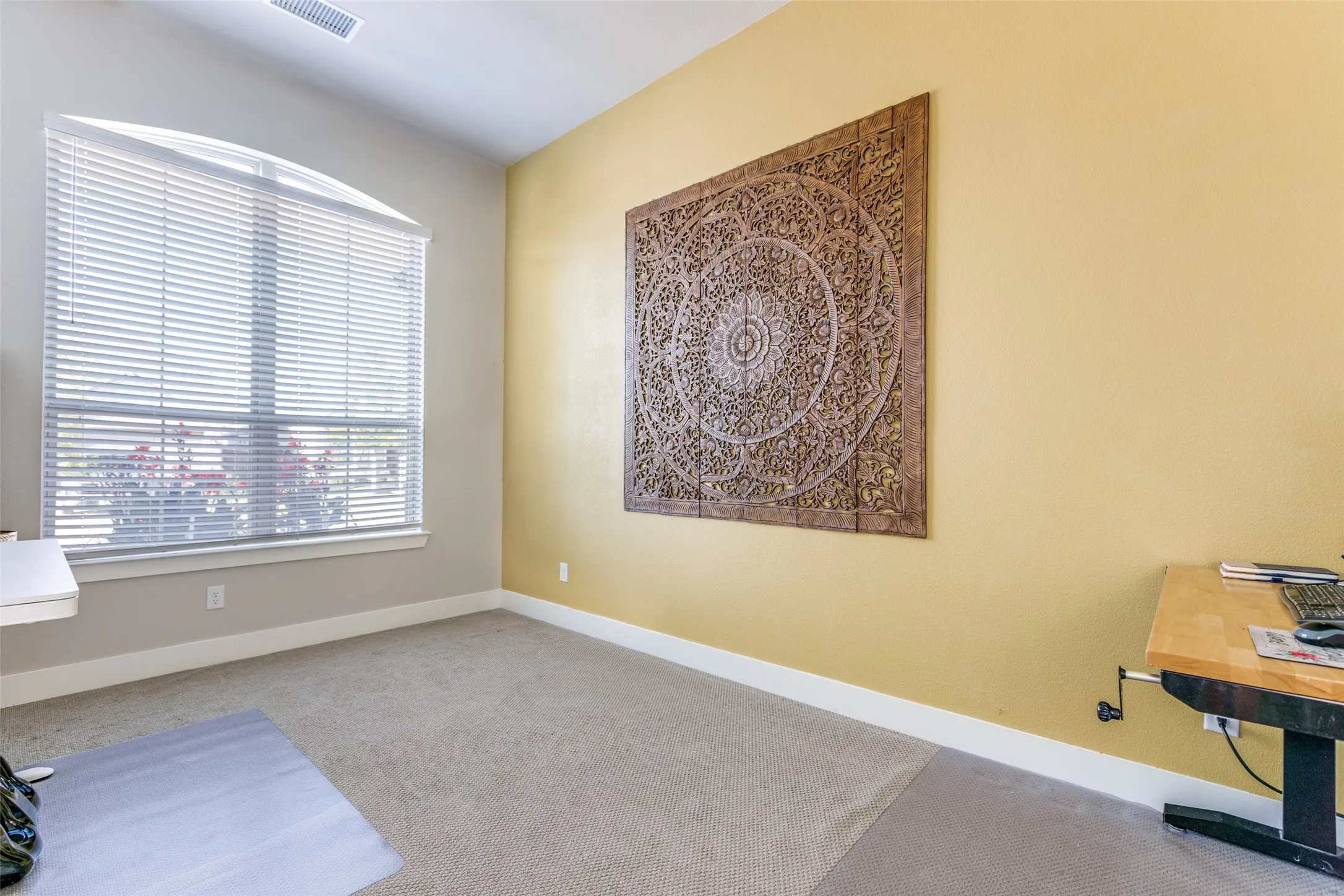 Single Family Residence For Sale in Denton County , 1904 Dappled Grey Avenue, Aubrey, Texas 76227, 3 Bedroom, 3 Bathroom, 2 Garage spaces, 1,972 Sqft, built in 2022, mls#21378973, Real Estate Agent in Aubrey, Homes For Sale in Denton county, Homes For Sale in Aubrey, Realtor in Aubrey Texas, Real Estate Brokerage Independent Realty Texas, Luminita Cordes Realtor