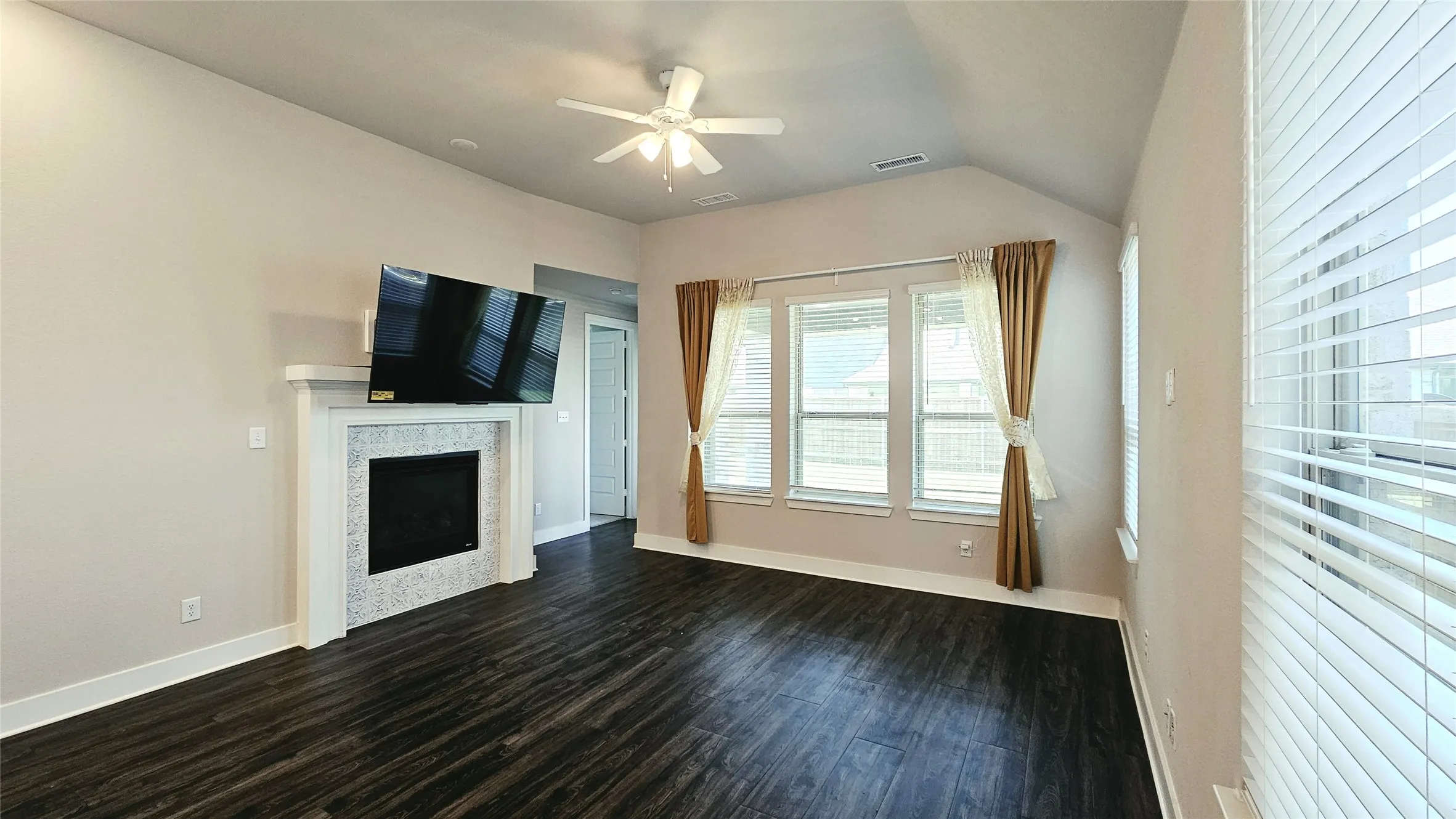 Movable frame to lower the TV at eye level