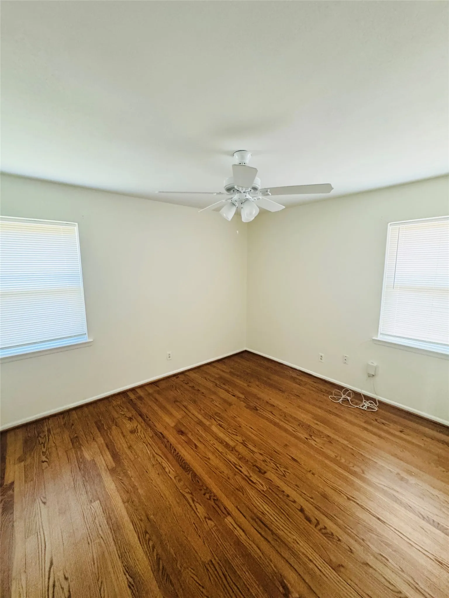 Single Family Residence For Rent in Dallas County , 1518 Carroll Drive, Garland, Texas 75041, 3 Bedroom, 2 Bathroom, 2 Garage spaces, 1,859 Sqft, built in 1968, mls#21378797, Real Estate Agent in Garland, Homes For Rent in Dallas county, Homes For Rent in Garland, Realtor in Garland Texas, Real Estate Brokerage Independent Realty Texas, Luminita Cordes Realtor