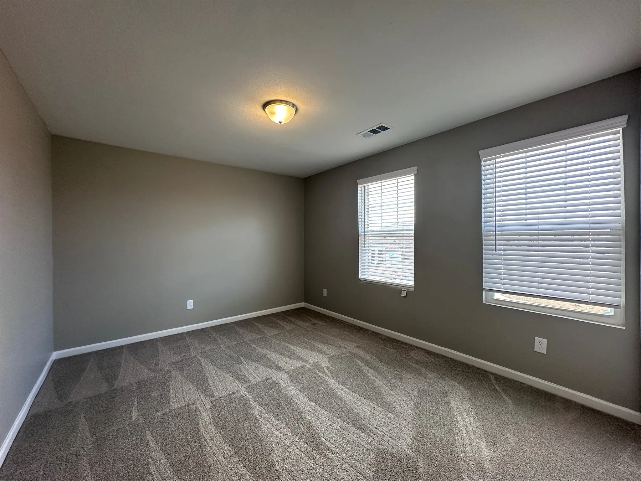 Single Family Residence For Sale in Tarrant County , 13400 Hiskey Drive, Fort Worth, Texas 76052, 4 Bedroom, 3 Bathroom, 2 Garage spaces, 2,116 Sqft, built in 2022, mls#21378938, Real Estate Agent in Fort Worth, Homes For Sale in Tarrant county, Homes For Sale in Fort Worth, Realtor in Fort Worth Texas, Real Estate Brokerage Independent Realty Texas, Luminita Cordes Realtor