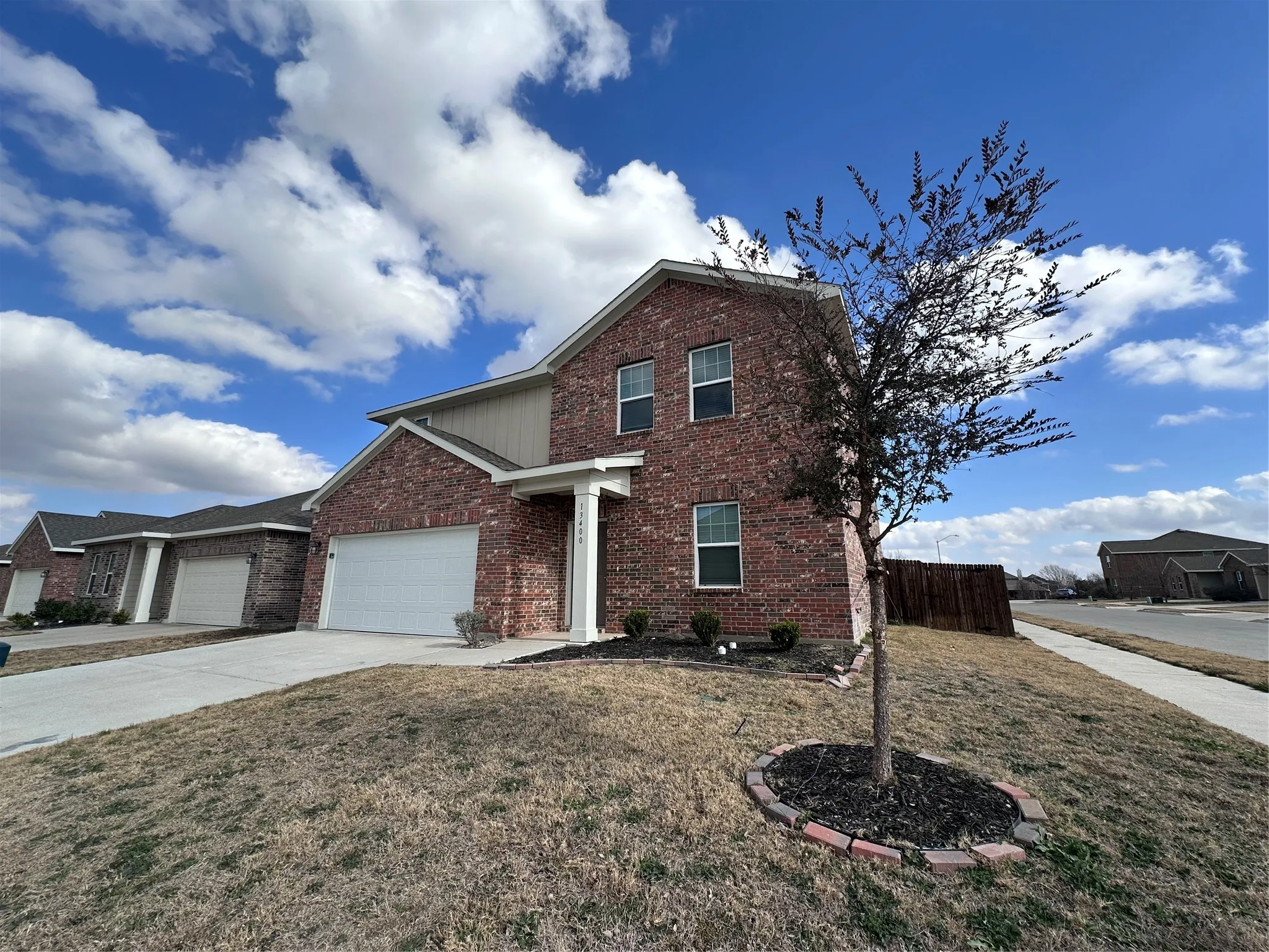 Single Family Residence For Sale in Tarrant County , 13400 Hiskey Drive, Fort Worth, Texas 76052, 4 Bedroom, 3 Bathroom, 2 Garage spaces, 2,116 Sqft, built in 2022, mls#21378938, Real Estate Agent in Fort Worth, Homes For Sale in Tarrant county, Homes For Sale in Fort Worth, Realtor in Fort Worth Texas, Real Estate Brokerage Independent Realty Texas, Luminita Cordes Realtor