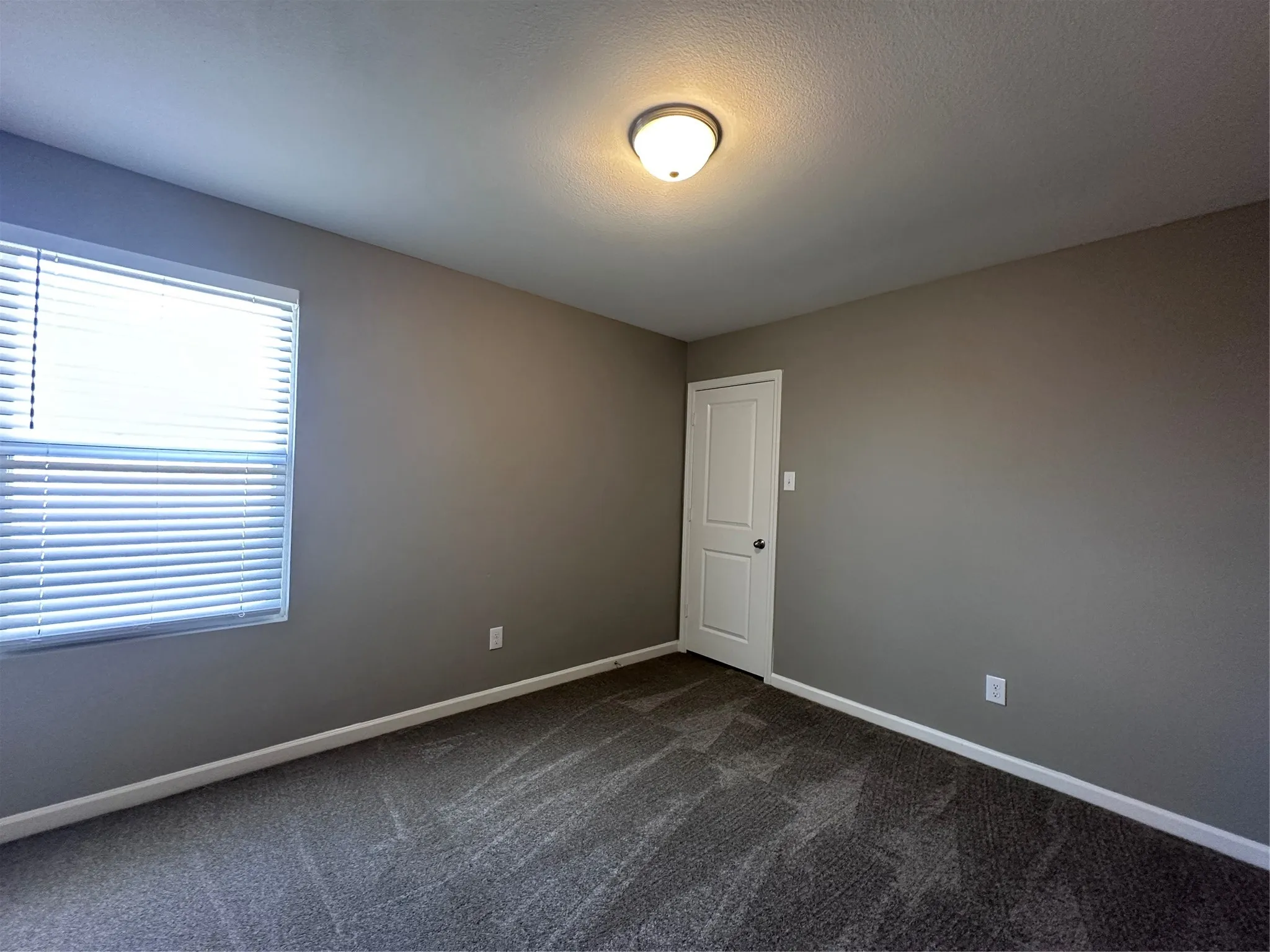 Single Family Residence For Sale in Tarrant County , 13400 Hiskey Drive, Fort Worth, Texas 76052, 4 Bedroom, 3 Bathroom, 2 Garage spaces, 2,116 Sqft, built in 2022, mls#21378938, Real Estate Agent in Fort Worth, Homes For Sale in Tarrant county, Homes For Sale in Fort Worth, Realtor in Fort Worth Texas, Real Estate Brokerage Independent Realty Texas, Luminita Cordes Realtor