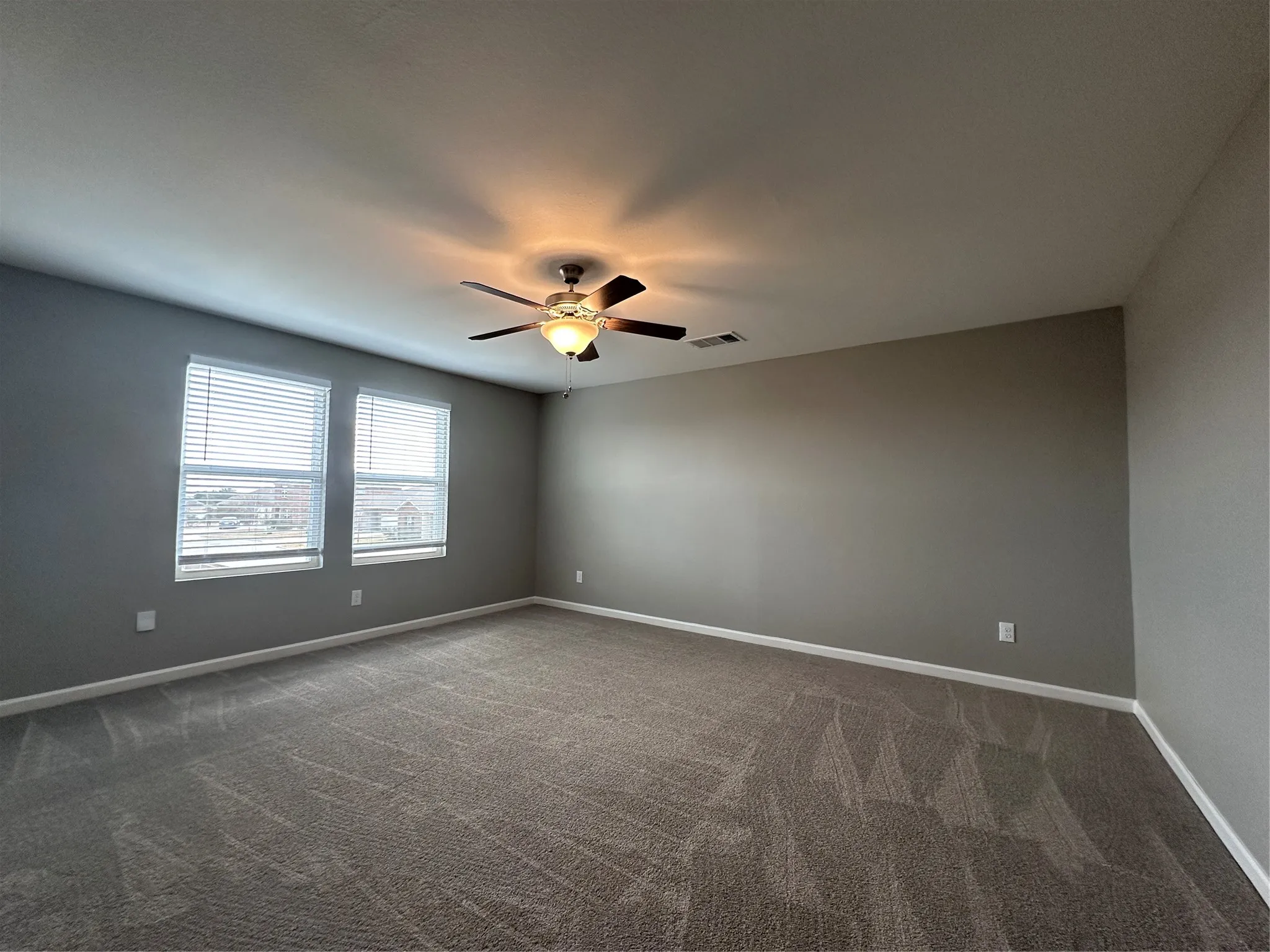 Single Family Residence For Sale in Tarrant County , 13400 Hiskey Drive, Fort Worth, Texas 76052, 4 Bedroom, 3 Bathroom, 2 Garage spaces, 2,116 Sqft, built in 2022, mls#21378938, Real Estate Agent in Fort Worth, Homes For Sale in Tarrant county, Homes For Sale in Fort Worth, Realtor in Fort Worth Texas, Real Estate Brokerage Independent Realty Texas, Luminita Cordes Realtor