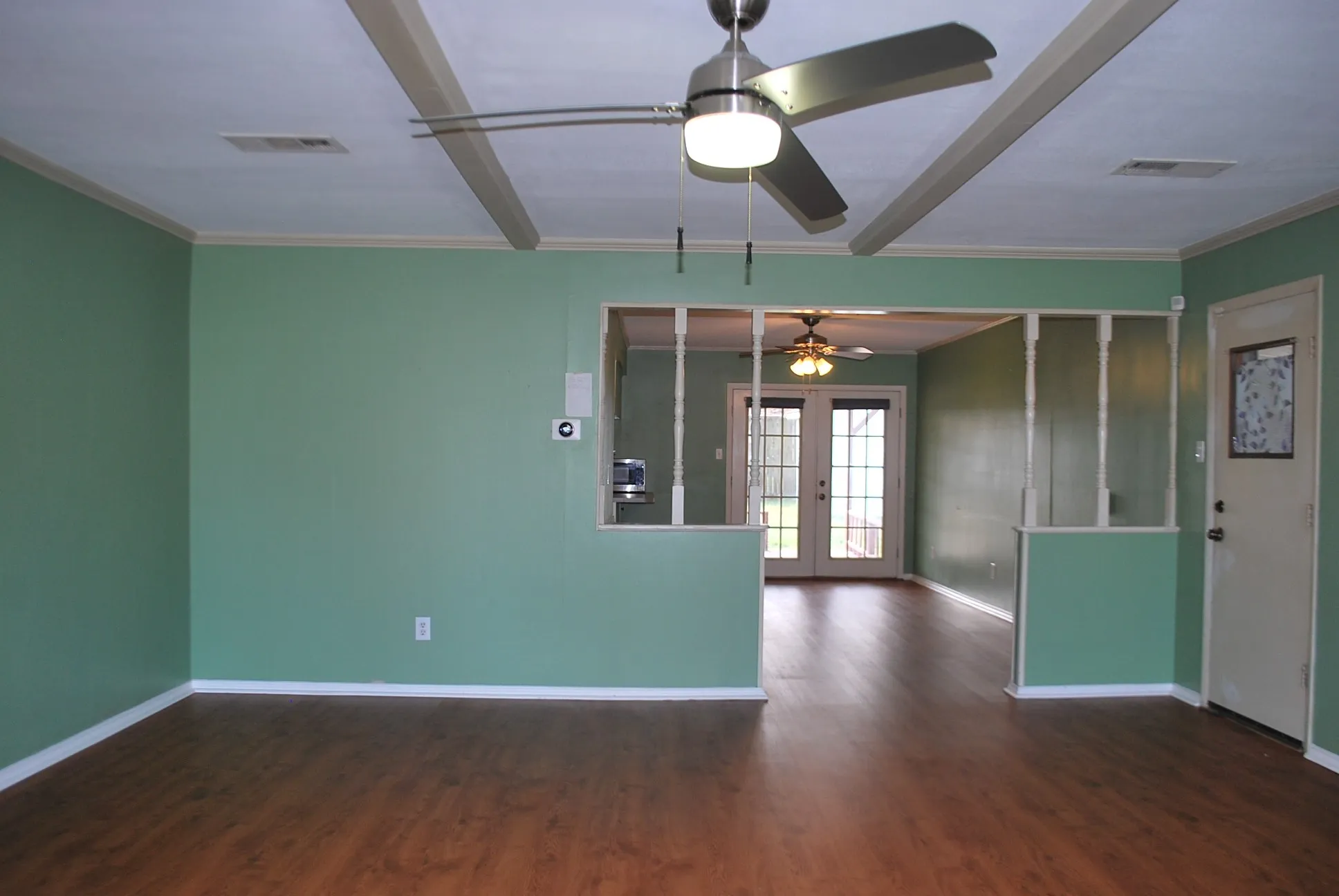 Single Family Residence For Rent in Grayson County , 2604 W Johnson Street, Denison, Texas 75020, 2 Bedroom, 2 Bathroom, Garage spaces, 1,411 Sqft, built in 1959, mls#21378975, Real Estate Agent in Denison, Homes For Rent in Grayson county, Homes For Rent in Denison, Realtor in Denison Texas, Real Estate Brokerage Independent Realty Texas, Luminita Cordes Realtor