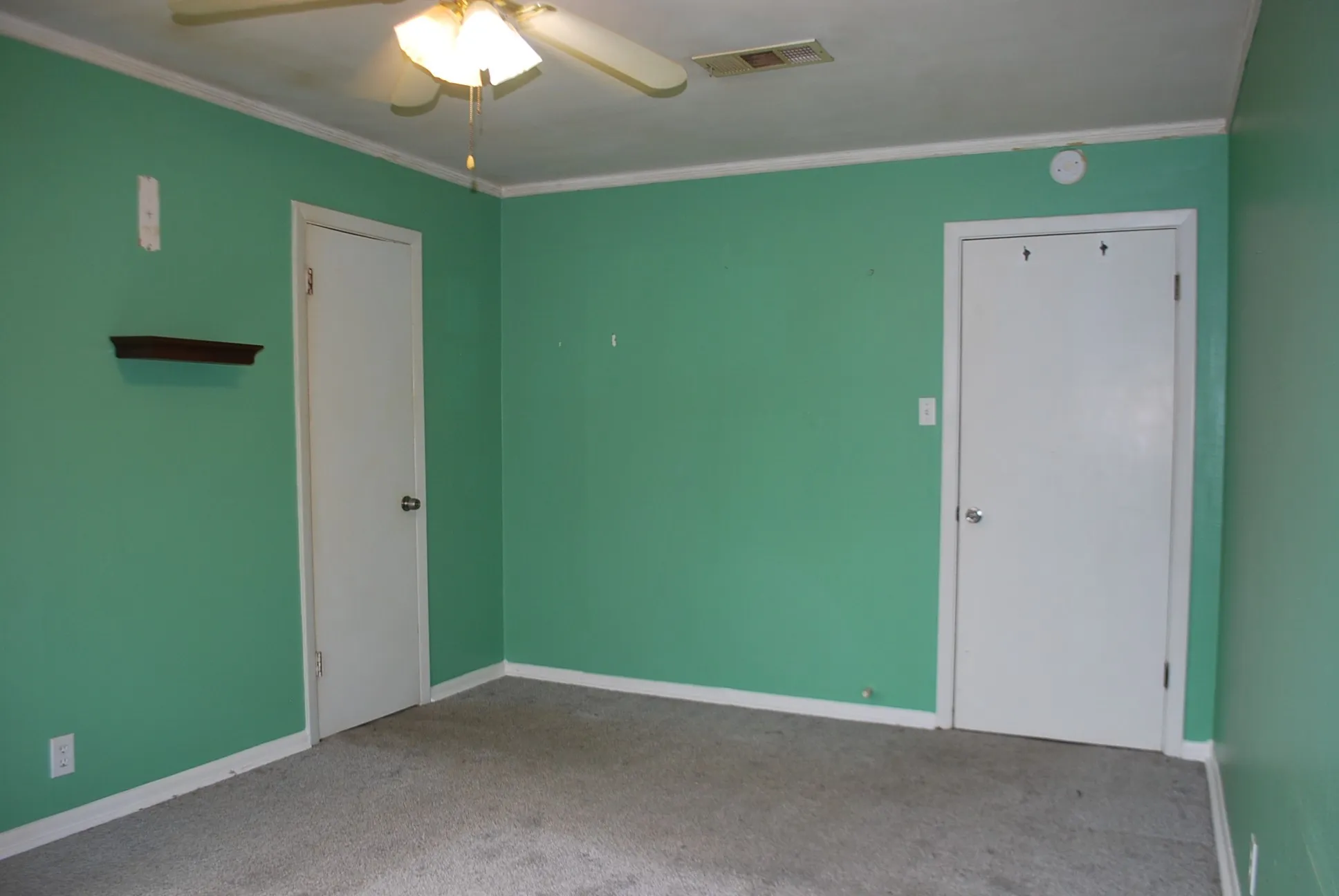Single Family Residence For Rent in Grayson County , 2604 W Johnson Street, Denison, Texas 75020, 2 Bedroom, 2 Bathroom, Garage spaces, 1,411 Sqft, built in 1959, mls#21378975, Real Estate Agent in Denison, Homes For Rent in Grayson county, Homes For Rent in Denison, Realtor in Denison Texas, Real Estate Brokerage Independent Realty Texas, Luminita Cordes Realtor