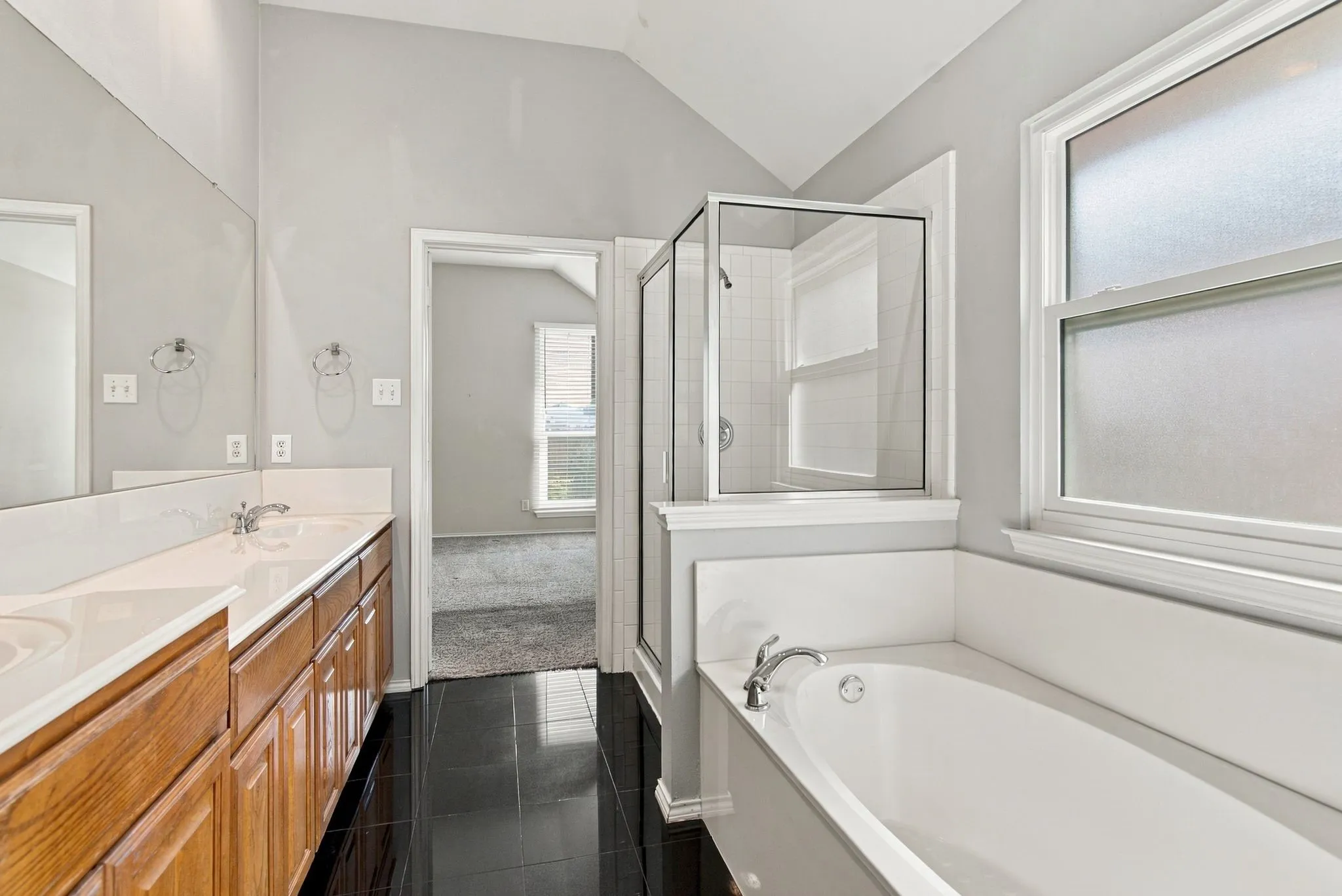 Single Family Residence For Sale in Tarrant County , 9108 Saranac Trail, Fort Worth, Texas 76118, 3 Bedroom, 2 Bathroom, 2 Garage spaces, 1,805 Sqft, built in 2000, mls#21375780, Real Estate Agent in Fort Worth, Homes For Sale in Tarrant county, Homes For Sale in Fort Worth, Realtor in Fort Worth Texas, Real Estate Brokerage Independent Realty Texas, Luminita Cordes Realtor