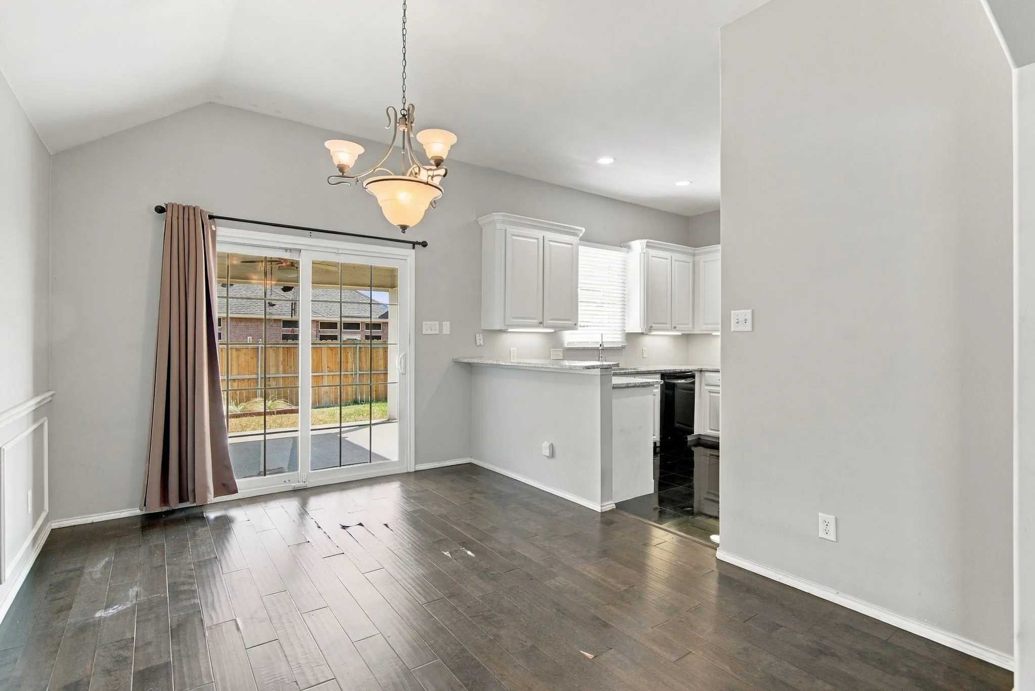 Single Family Residence For Sale in Tarrant County , 9108 Saranac Trail, Fort Worth, Texas 76118, 3 Bedroom, 2 Bathroom, 2 Garage spaces, 1,805 Sqft, built in 2000, mls#21375780, Real Estate Agent in Fort Worth, Homes For Sale in Tarrant county, Homes For Sale in Fort Worth, Realtor in Fort Worth Texas, Real Estate Brokerage Independent Realty Texas, Luminita Cordes Realtor