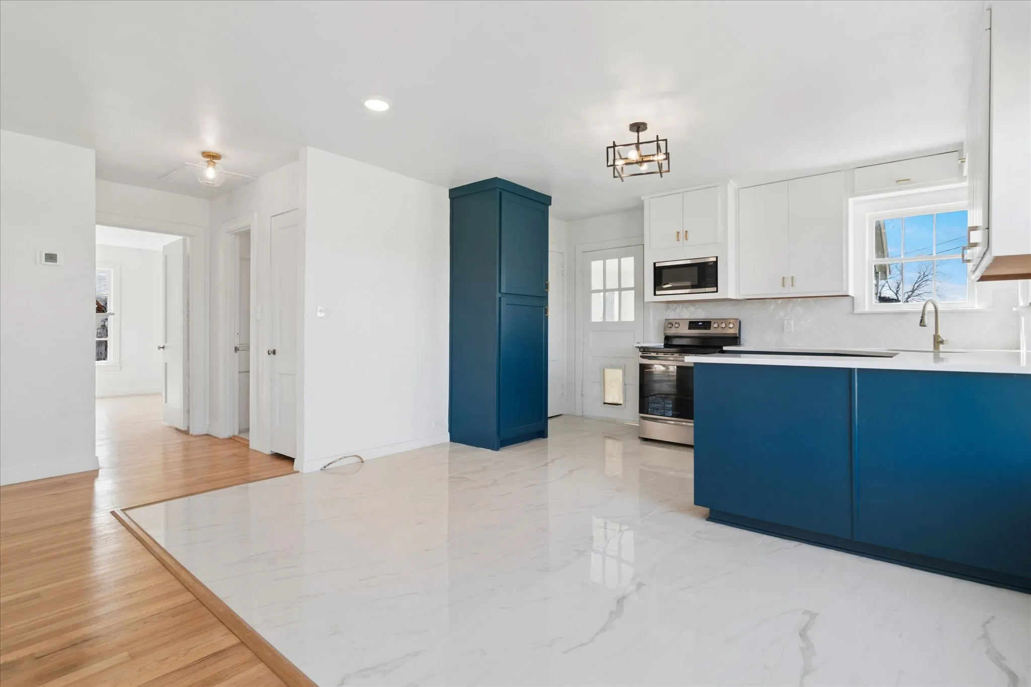 Single Family Residence For Rent in Collin County , 602 W Pecan Street, Celina, Texas 75009, 3 Bedroom, 1 Bathroom, 1 Garage spaces, 1,284 Sqft, built in 1950, mls#21378985, Real Estate Agent in Celina, Homes For Rent in Collin county, Homes For Rent in Celina, Realtor in Celina Texas, Real Estate Brokerage Independent Realty Texas, Luminita Cordes Realtor