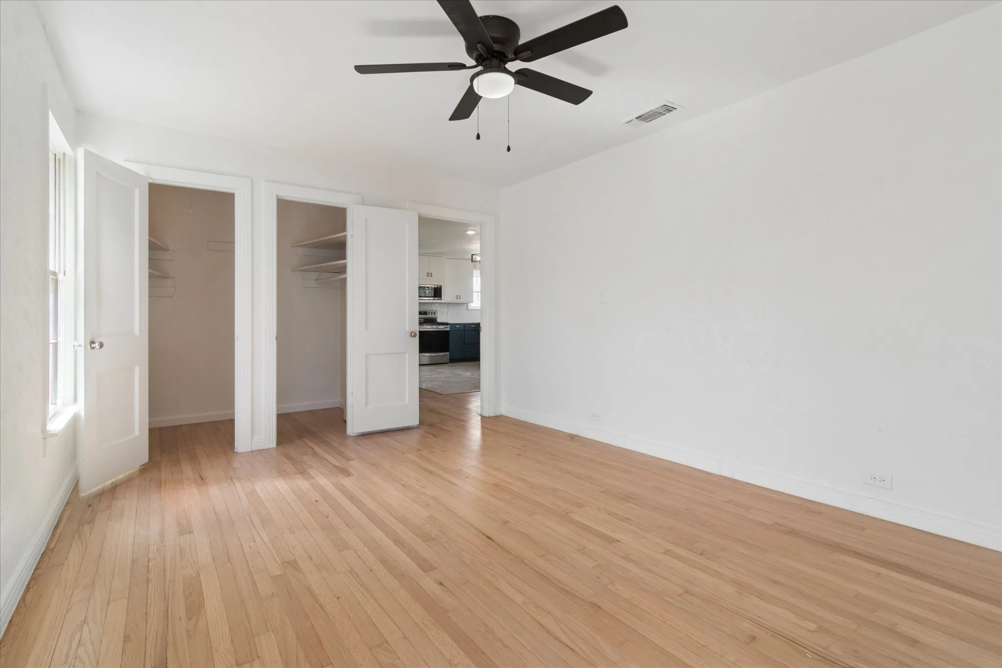 Single Family Residence For Rent in Collin County , 602 W Pecan Street, Celina, Texas 75009, 3 Bedroom, 1 Bathroom, 1 Garage spaces, 1,284 Sqft, built in 1950, mls#21378985, Real Estate Agent in Celina, Homes For Rent in Collin county, Homes For Rent in Celina, Realtor in Celina Texas, Real Estate Brokerage Independent Realty Texas, Luminita Cordes Realtor