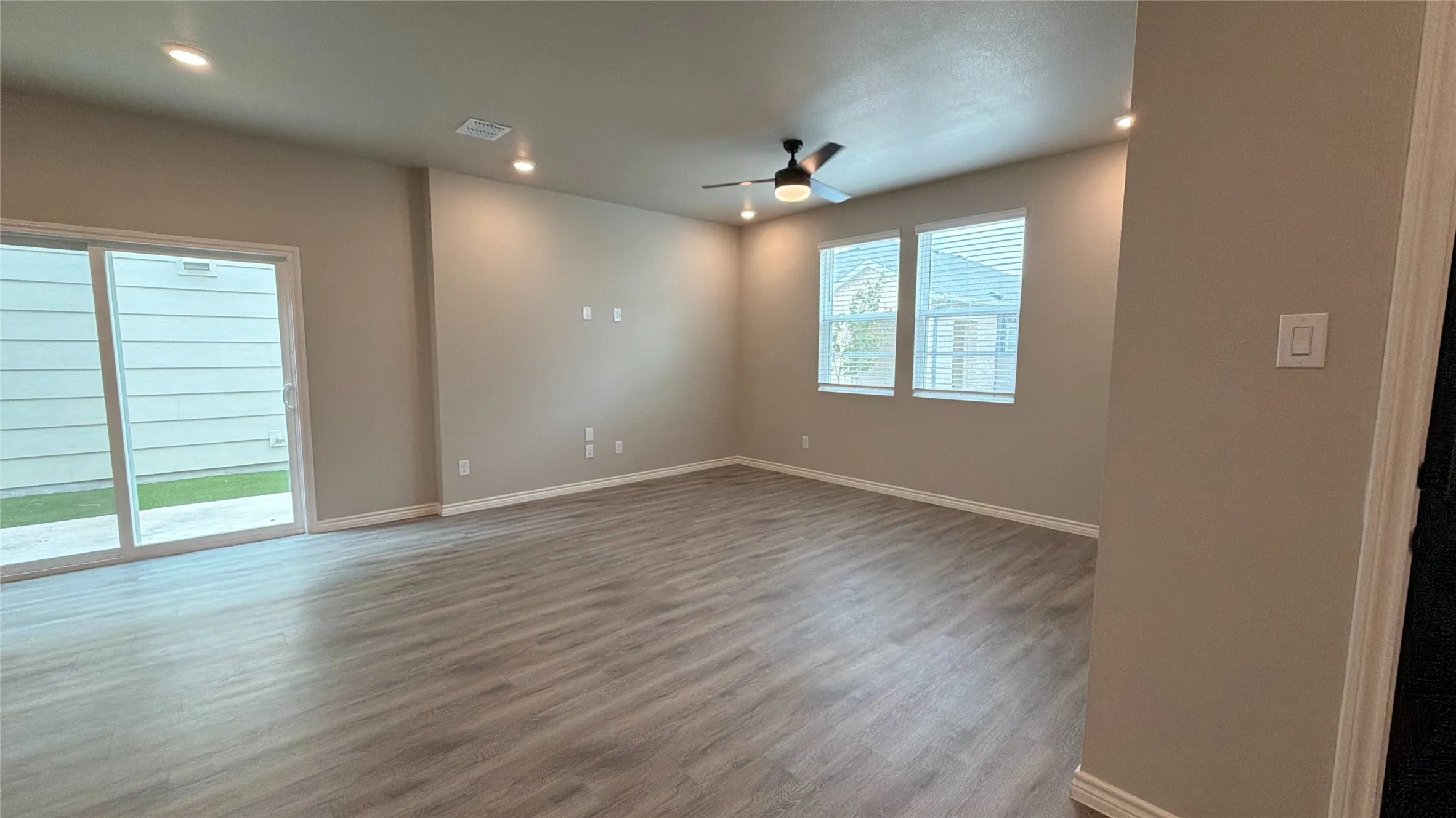 Single Family Residence For Rent in Denton County , 1929 Woodlawn Way 98, Argyle, Texas 76226, 3 Bedroom, 3 Bathroom, 2 Garage spaces, 1,844 Sqft, built in 2023, mls#21378986, Real Estate Agent in Argyle, Homes For Rent in Denton county, Homes For Rent in Argyle, Realtor in Argyle Texas, Real Estate Brokerage Independent Realty Texas, Luminita Cordes Realtor