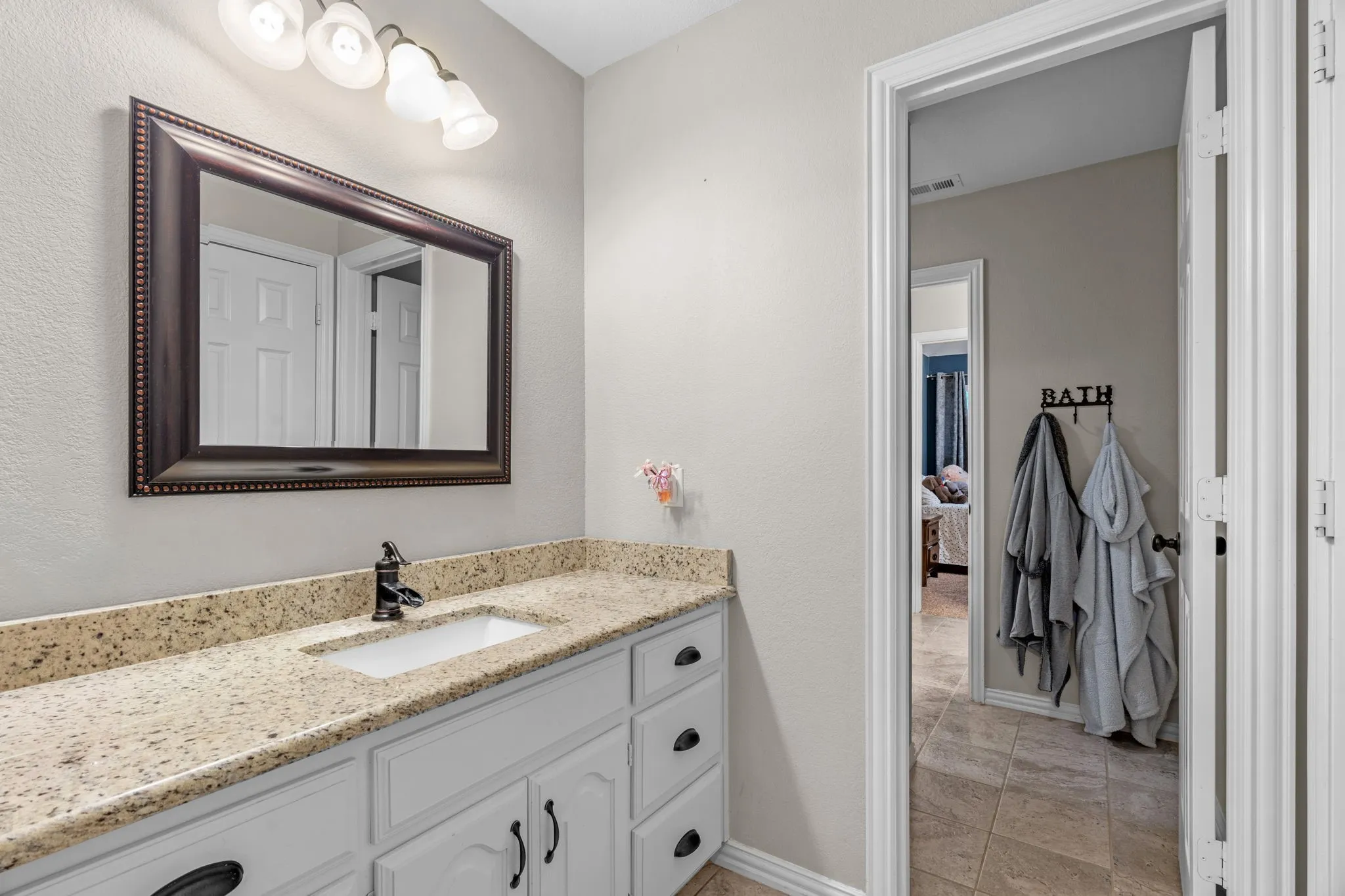 Single Family Residence For Sale in Denton County , 201 Morning Dove Court, Argyle, Texas 76226, 4 Bedroom, 3 Bathroom, 3 Garage spaces, 3,534 Sqft, built in 1991, mls#21378908, Real Estate Agent in Argyle, Homes For Sale in Denton county, Homes For Sale in Argyle, Realtor in Argyle Texas, Real Estate Brokerage Independent Realty Texas, Luminita Cordes Realtor