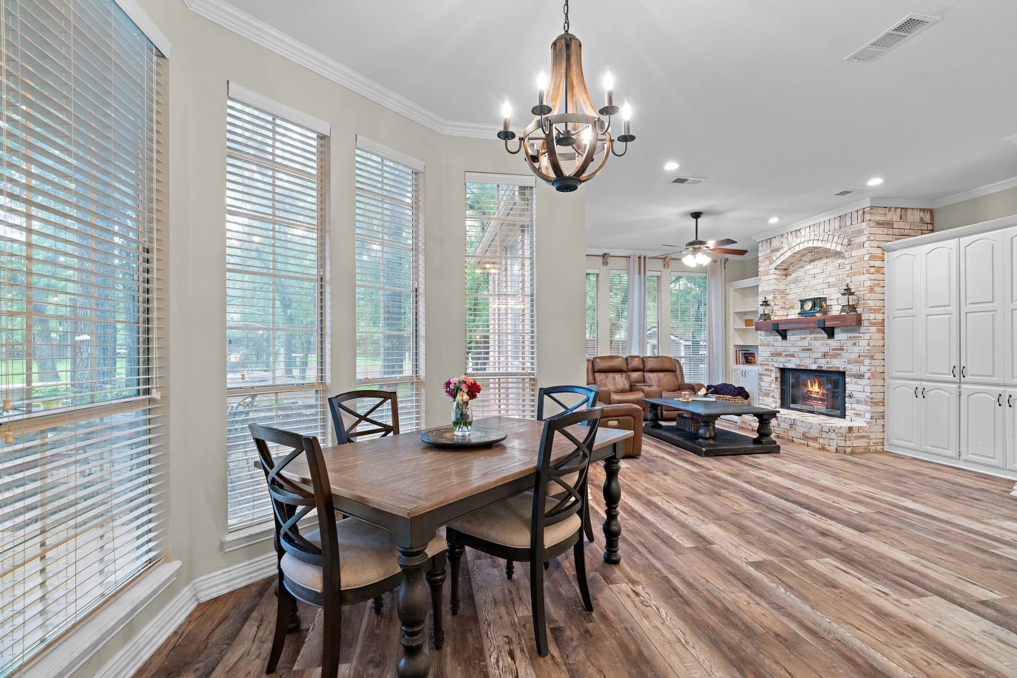 Single Family Residence For Sale in Denton County , 201 Morning Dove Court, Argyle, Texas 76226, 4 Bedroom, 3 Bathroom, 3 Garage spaces, 3,534 Sqft, built in 1991, mls#21378908, Real Estate Agent in Argyle, Homes For Sale in Denton county, Homes For Sale in Argyle, Realtor in Argyle Texas, Real Estate Brokerage Independent Realty Texas, Luminita Cordes Realtor