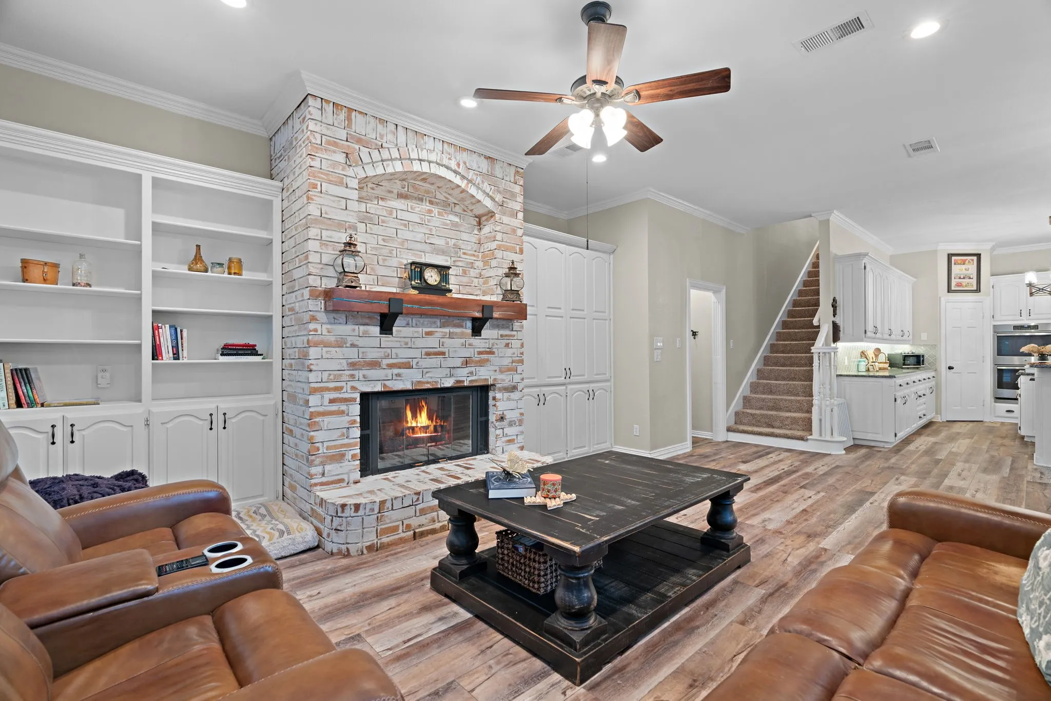 Single Family Residence For Sale in Denton County , 201 Morning Dove Court, Argyle, Texas 76226, 4 Bedroom, 3 Bathroom, 3 Garage spaces, 3,534 Sqft, built in 1991, mls#21378908, Real Estate Agent in Argyle, Homes For Sale in Denton county, Homes For Sale in Argyle, Realtor in Argyle Texas, Real Estate Brokerage Independent Realty Texas, Luminita Cordes Realtor