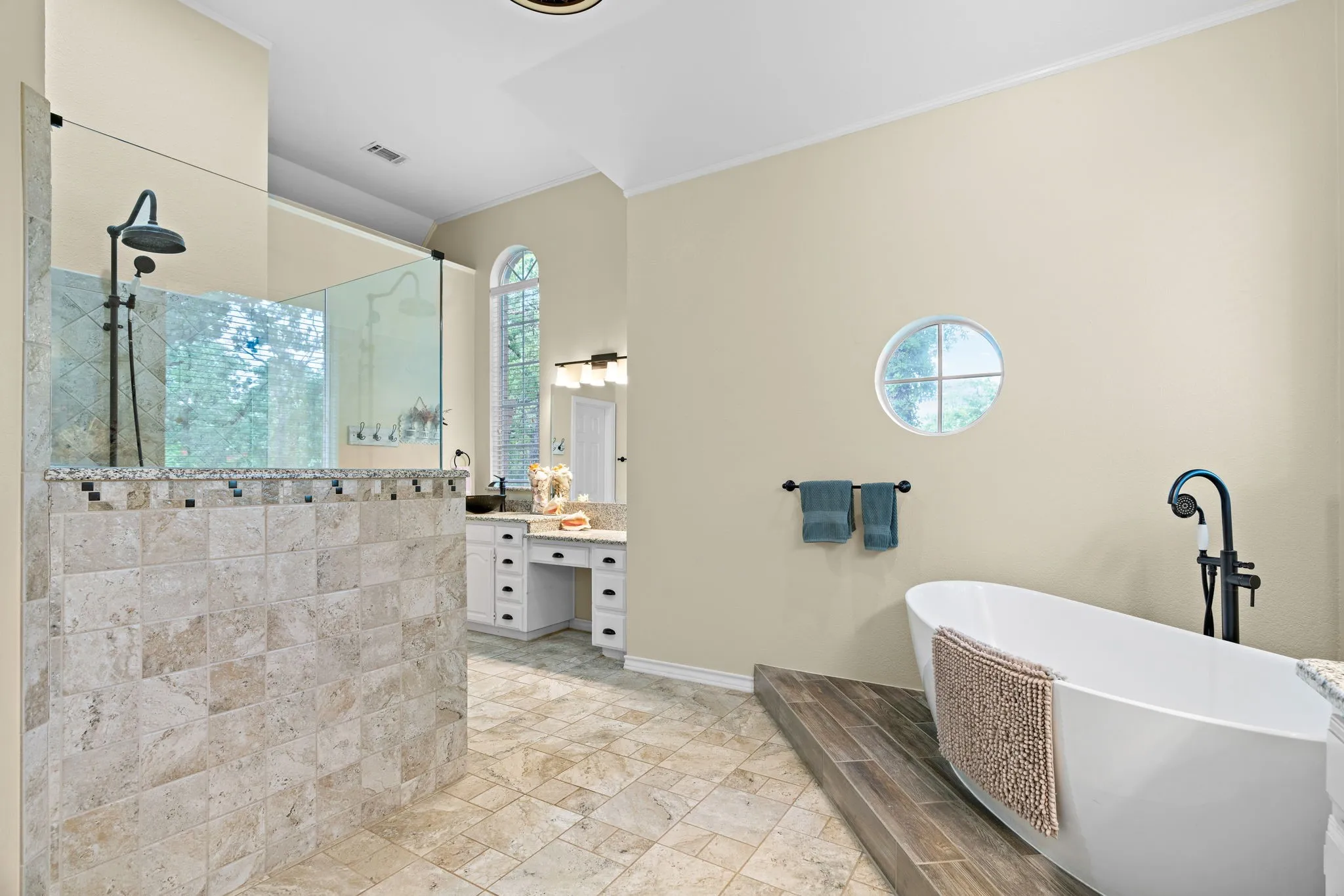 Single Family Residence For Sale in Denton County , 201 Morning Dove Court, Argyle, Texas 76226, 4 Bedroom, 3 Bathroom, 3 Garage spaces, 3,534 Sqft, built in 1991, mls#21378908, Real Estate Agent in Argyle, Homes For Sale in Denton county, Homes For Sale in Argyle, Realtor in Argyle Texas, Real Estate Brokerage Independent Realty Texas, Luminita Cordes Realtor