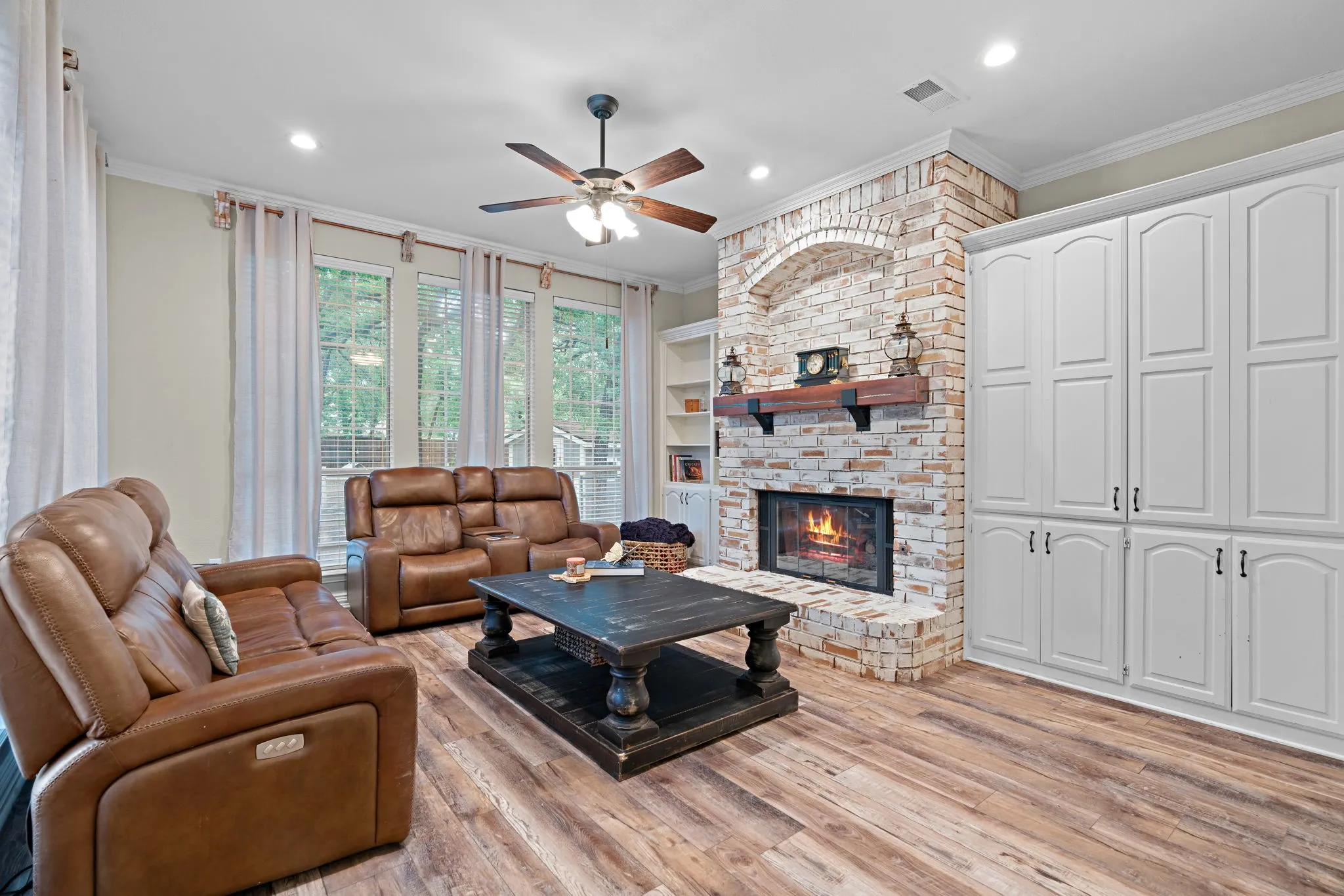 Single Family Residence For Sale in Denton County , 201 Morning Dove Court, Argyle, Texas 76226, 4 Bedroom, 3 Bathroom, 3 Garage spaces, 3,534 Sqft, built in 1991, mls#21378908, Real Estate Agent in Argyle, Homes For Sale in Denton county, Homes For Sale in Argyle, Realtor in Argyle Texas, Real Estate Brokerage Independent Realty Texas, Luminita Cordes Realtor