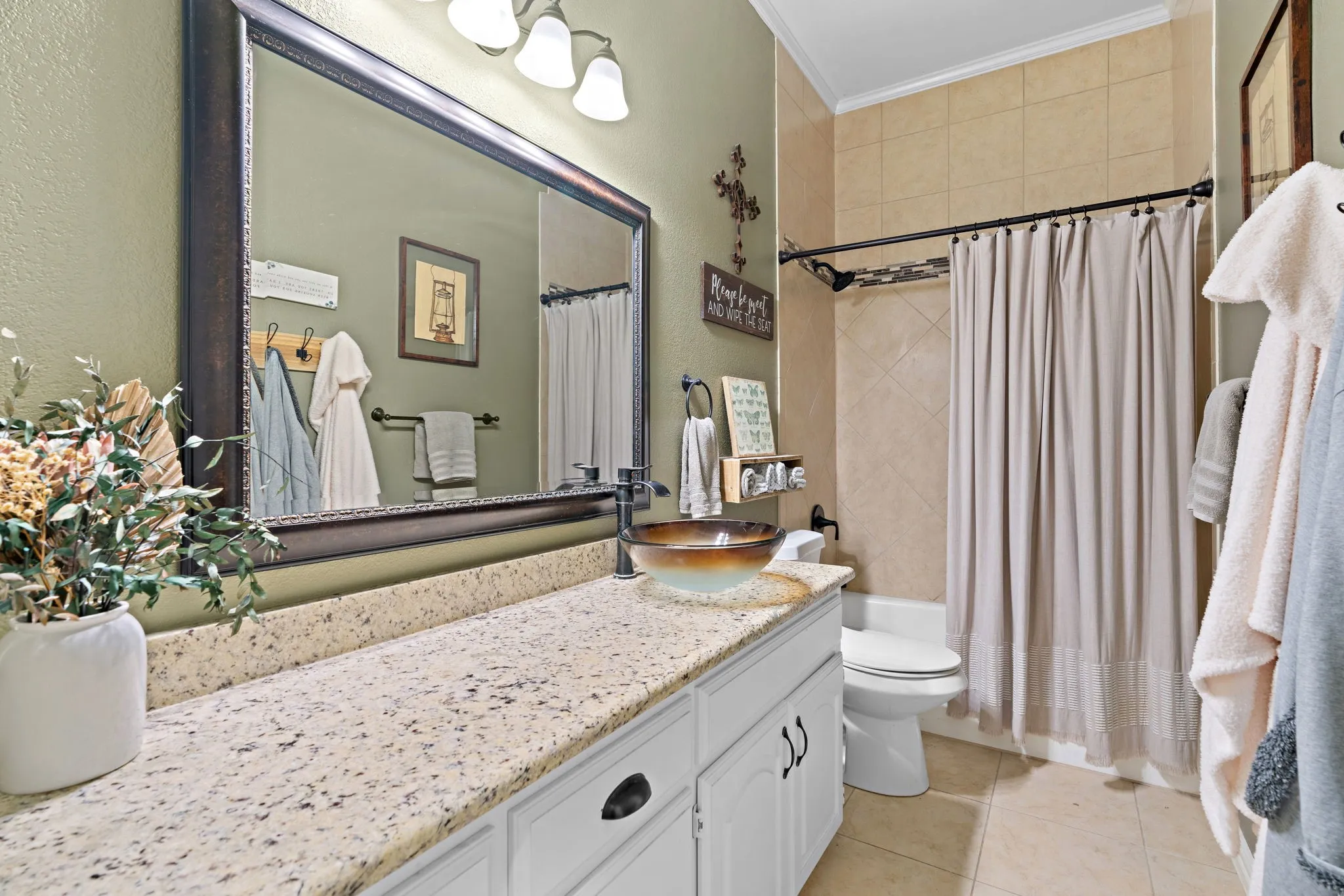downstairs guest bath