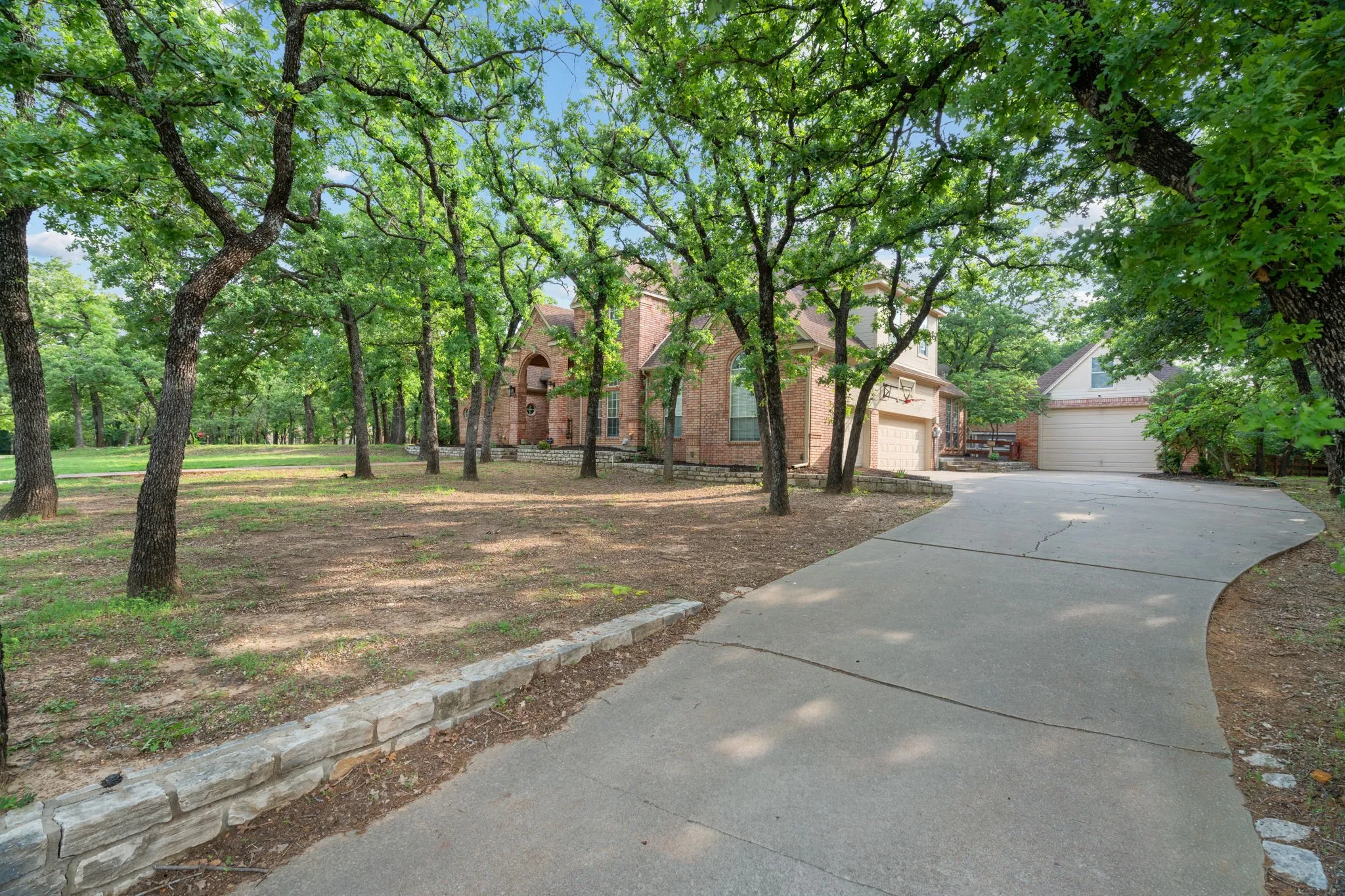 Single Family Residence For Sale in Denton County , 201 Morning Dove Court, Argyle, Texas 76226, 4 Bedroom, 3 Bathroom, 3 Garage spaces, 3,534 Sqft, built in 1991, mls#21378908, Real Estate Agent in Argyle, Homes For Sale in Denton county, Homes For Sale in Argyle, Realtor in Argyle Texas, Real Estate Brokerage Independent Realty Texas, Luminita Cordes Realtor