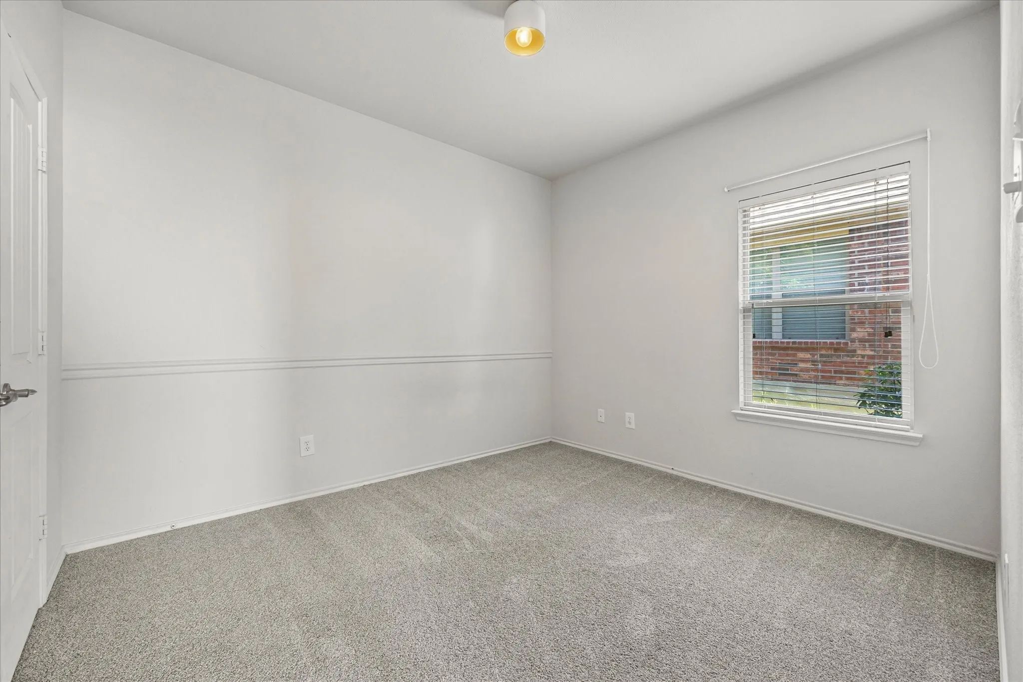 Secondary bedroom 2