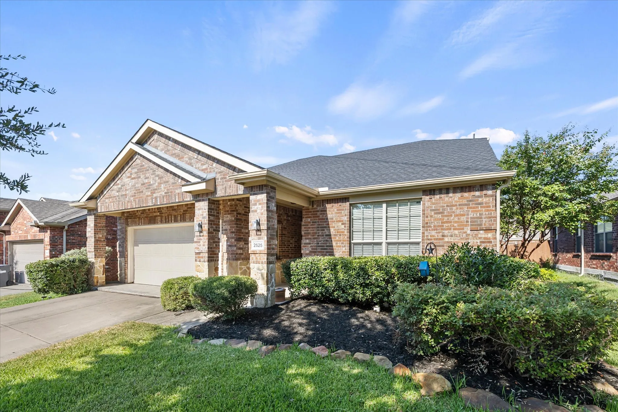 Single Family Residence For Sale in Collin County , 2525 Gold Rush Drive, Mc Kinney, Texas 75071, 4 Bedroom, 3 Bathroom, 2 Garage spaces, 2,445 Sqft, built in 2009, mls#21375905, Real Estate Agent in Mc Kinney, Homes For Sale in Collin county, Homes For Sale in Mc Kinney, Realtor in Mc Kinney Texas, Real Estate Brokerage Independent Realty Texas, Luminita Cordes Realtor