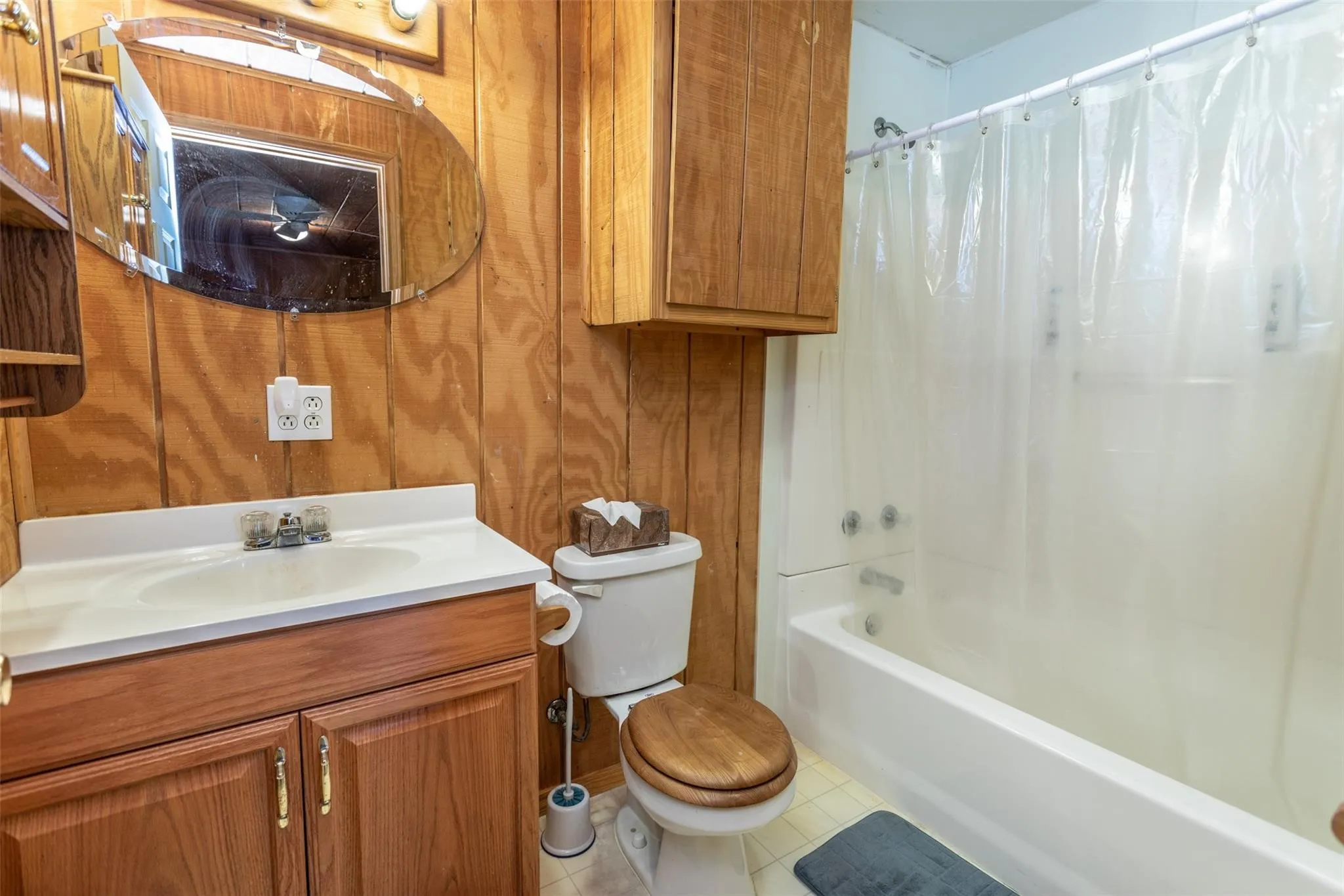 Single Family Residence For Sale in Cooke County , 1078 R&R Lane, Muenster, Texas 76252, 3 Bedroom, 3 Bathroom, Garage spaces, 1,600 Sqft, built in 2002, mls#21378991, Real Estate Agent in Muenster, Homes For Sale in Cooke county, Homes For Sale in Muenster, Realtor in Muenster Texas, Real Estate Brokerage Independent Realty Texas, Luminita Cordes Realtor