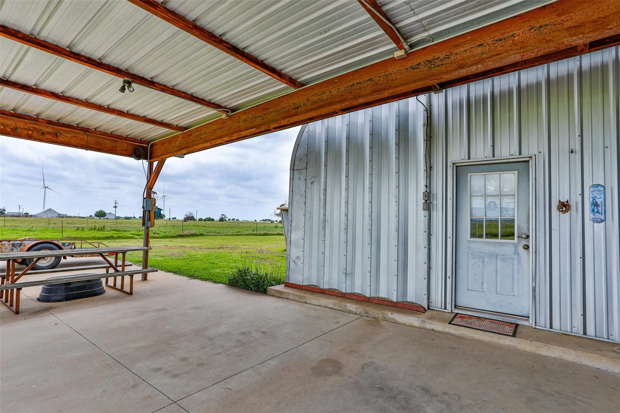 Single Family Residence For Sale in Cooke County , 1078 R&R Lane, Muenster, Texas 76252, 3 Bedroom, 3 Bathroom, Garage spaces, 1,600 Sqft, built in 2002, mls#21378991, Real Estate Agent in Muenster, Homes For Sale in Cooke county, Homes For Sale in Muenster, Realtor in Muenster Texas, Real Estate Brokerage Independent Realty Texas, Luminita Cordes Realtor
