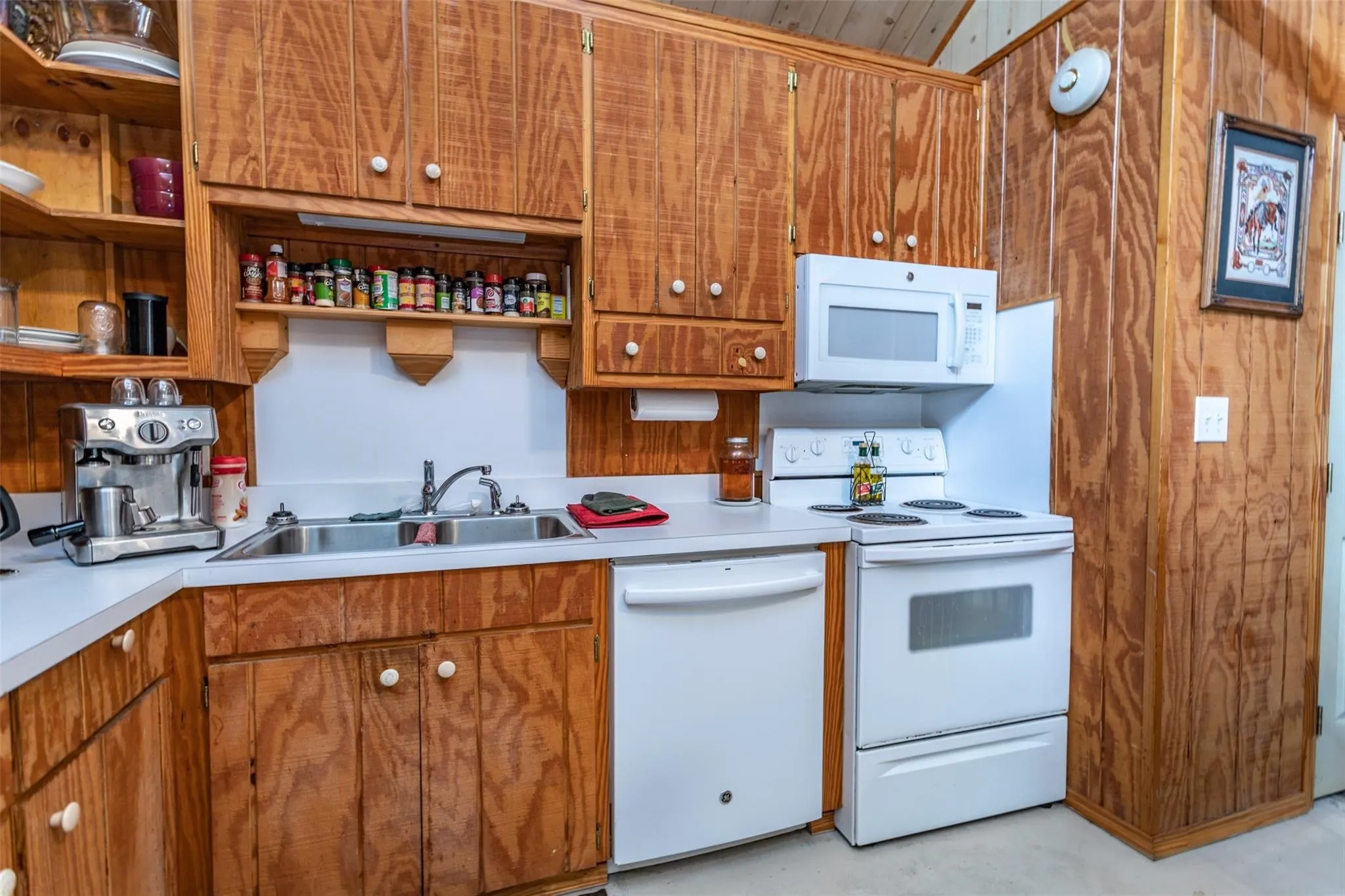 Single Family Residence For Sale in Cooke County , 1078 R&R Lane, Muenster, Texas 76252, 3 Bedroom, 3 Bathroom, Garage spaces, 1,600 Sqft, built in 2002, mls#21378991, Real Estate Agent in Muenster, Homes For Sale in Cooke county, Homes For Sale in Muenster, Realtor in Muenster Texas, Real Estate Brokerage Independent Realty Texas, Luminita Cordes Realtor