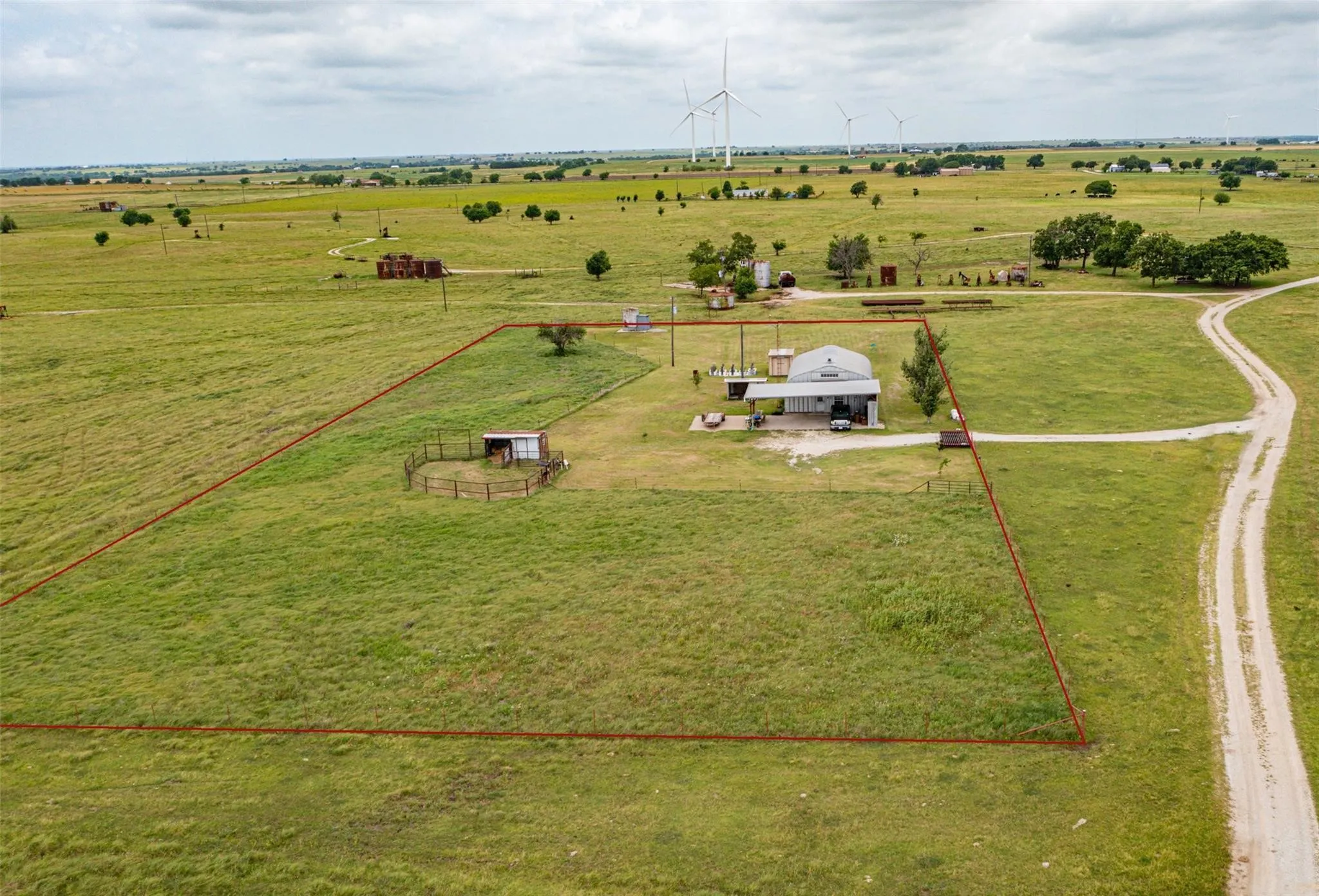 Single Family Residence For Sale in Cooke County , 1078 R&R Lane, Muenster, Texas 76252, 3 Bedroom, 3 Bathroom, Garage spaces, 1,600 Sqft, built in 2002, mls#21378991, Real Estate Agent in Muenster, Homes For Sale in Cooke county, Homes For Sale in Muenster, Realtor in Muenster Texas, Real Estate Brokerage Independent Realty Texas, Luminita Cordes Realtor