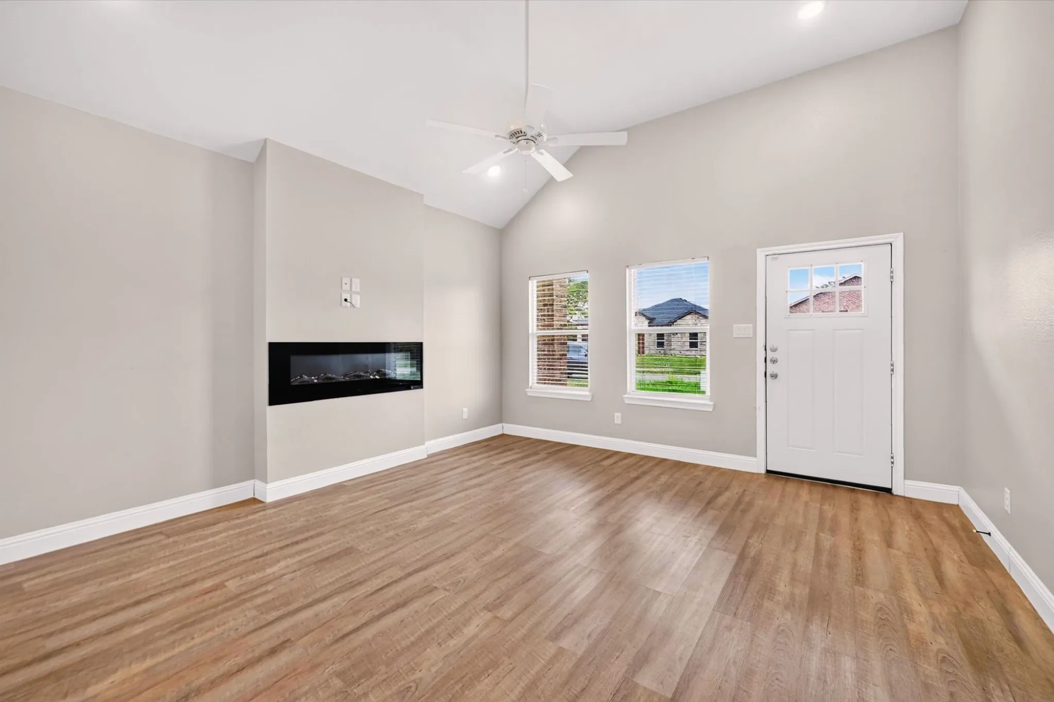 Single Family Residence For Rent in Hunt County , 4607 Spencer Street, Greenville, Texas 75401, 3 Bedroom, 2 Bathroom, 1 Garage spaces, 1,357 Sqft, built in 2023, mls#21378957, Real Estate Agent in Greenville, Homes For Rent in Hunt county, Homes For Rent in Greenville, Realtor in Greenville Texas, Real Estate Brokerage Independent Realty Texas, Luminita Cordes Realtor