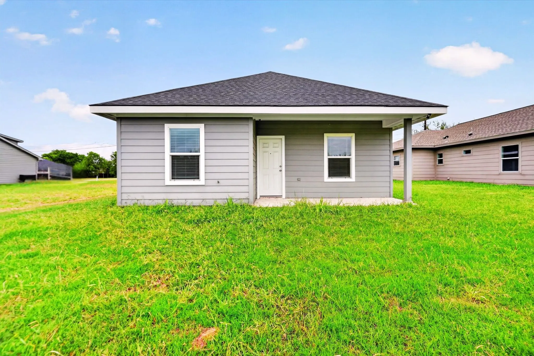 Single Family Residence For Rent in Hunt County , 4607 Spencer Street, Greenville, Texas 75401, 3 Bedroom, 2 Bathroom, 1 Garage spaces, 1,357 Sqft, built in 2023, mls#21378957, Real Estate Agent in Greenville, Homes For Rent in Hunt county, Homes For Rent in Greenville, Realtor in Greenville Texas, Real Estate Brokerage Independent Realty Texas, Luminita Cordes Realtor