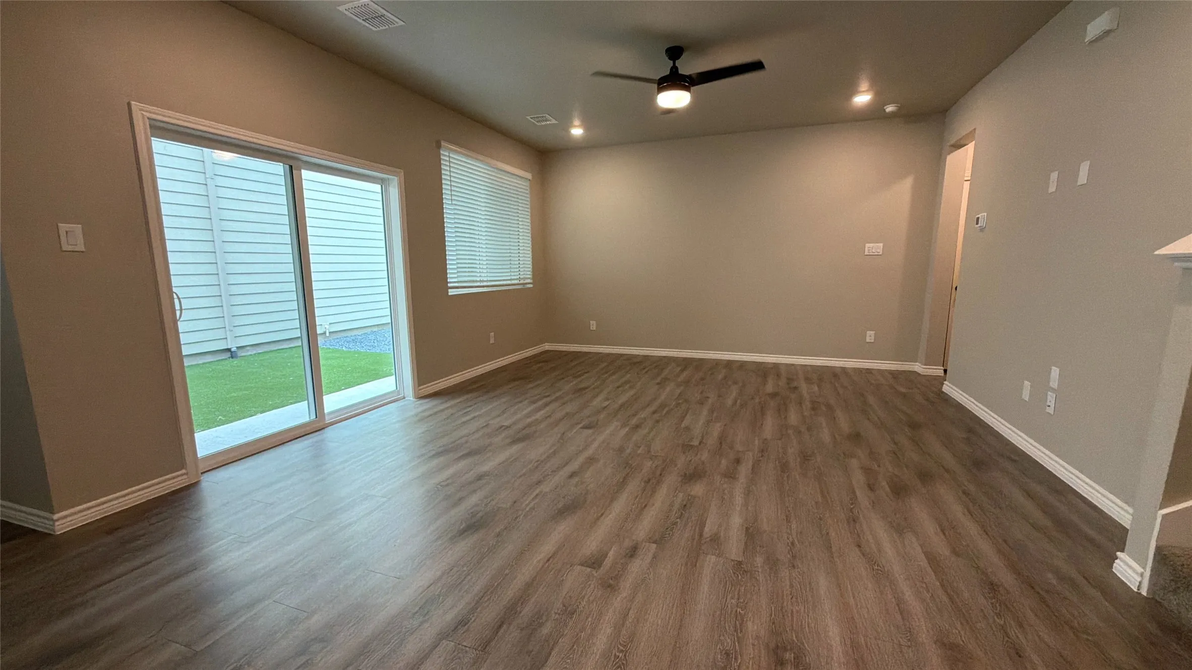 Single Family Residence For Rent in Denton County , 2029 Woodlawn Way 85, Argyle, Texas 76226, 3 Bedroom, 3 Bathroom, 2 Garage spaces, 2,062 Sqft, built in 2024, mls#21378995, Real Estate Agent in Argyle, Homes For Rent in Denton county, Homes For Rent in Argyle, Realtor in Argyle Texas, Real Estate Brokerage Independent Realty Texas, Luminita Cordes Realtor