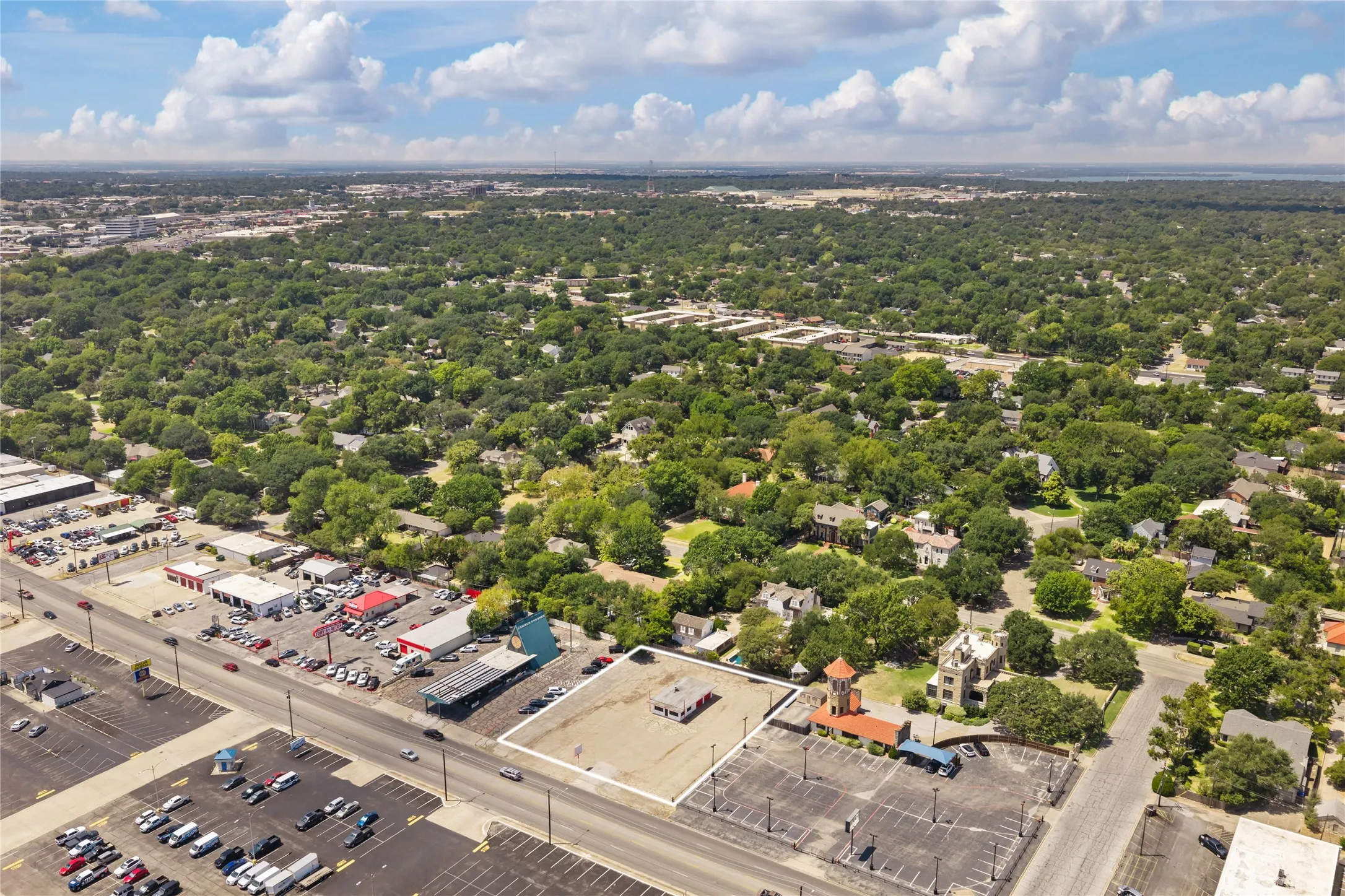 Business For Sale in Mc Lennan County , 3321 Franklin Avenue, Waco, Texas 76710, 0, 0, Garage spaces, 0 Sqft, built in 1973, mls#21377805, Real Estate Agent in Waco, Homes For Sale in Mc Lennan county, Homes For Sale in Waco, Realtor in Waco Texas, Real Estate Brokerage Independent Realty Texas, Luminita Cordes Realtor