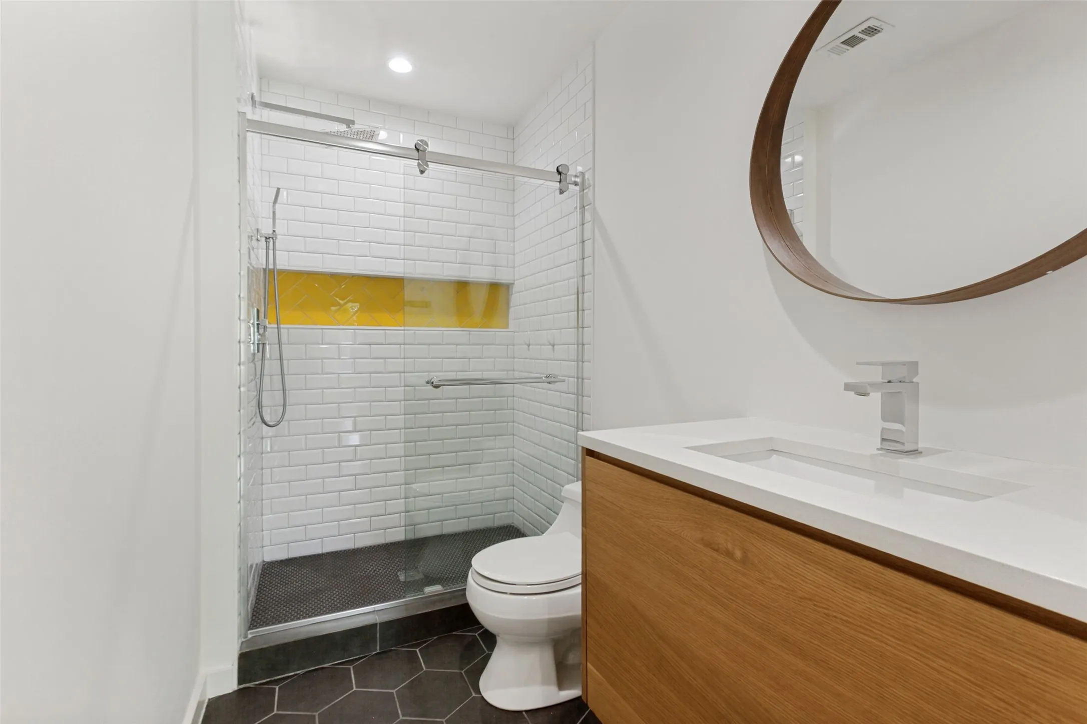 Full bathroom off living area