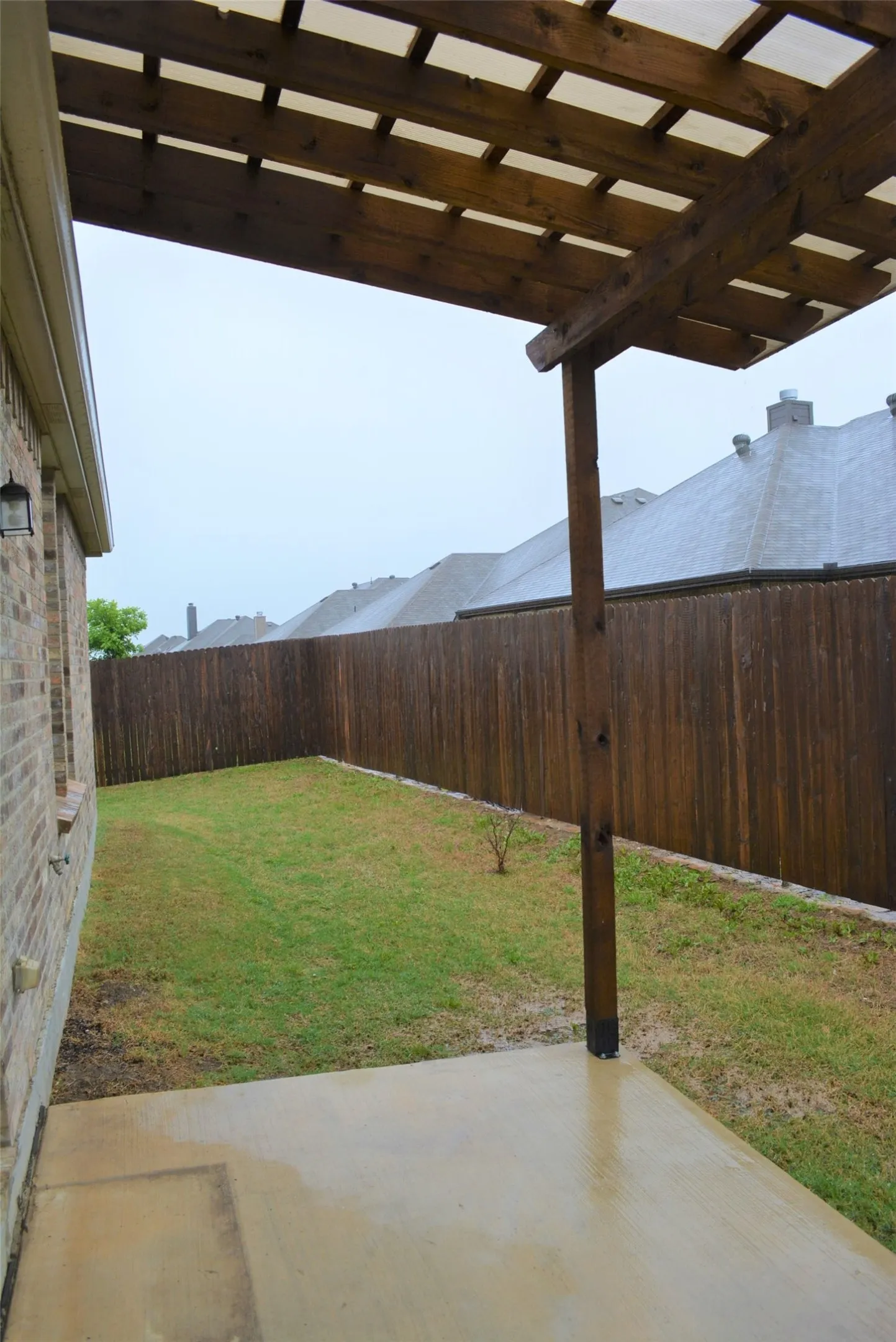 Single Family Residence For Rent in Tarrant County , 429 Mariscal Place, Fort Worth, Texas 76131, 3 Bedroom, 2 Bathroom, 2 Garage spaces, 1,977 Sqft, built in 2015, mls#21379001, Real Estate Agent in Fort Worth, Homes For Rent in Tarrant county, Homes For Rent in Fort Worth, Realtor in Fort Worth Texas, Real Estate Brokerage Independent Realty Texas, Luminita Cordes Realtor