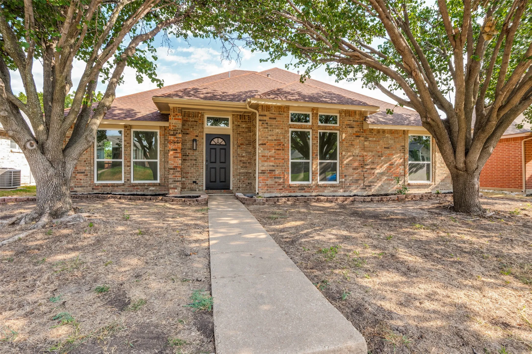 Single Family Residence For Sale in Denton County , 5849 Baker Drive, The Colony, Texas 75056, 4 Bedroom, 2 Bathroom, 2 Garage spaces, 2,028 Sqft, built in 1989, mls#21377507, Real Estate Agent in The Colony, Homes For Sale in Denton county, Homes For Sale in The Colony, Realtor in The Colony Texas, Real Estate Brokerage Independent Realty Texas, Luminita Cordes Realtor