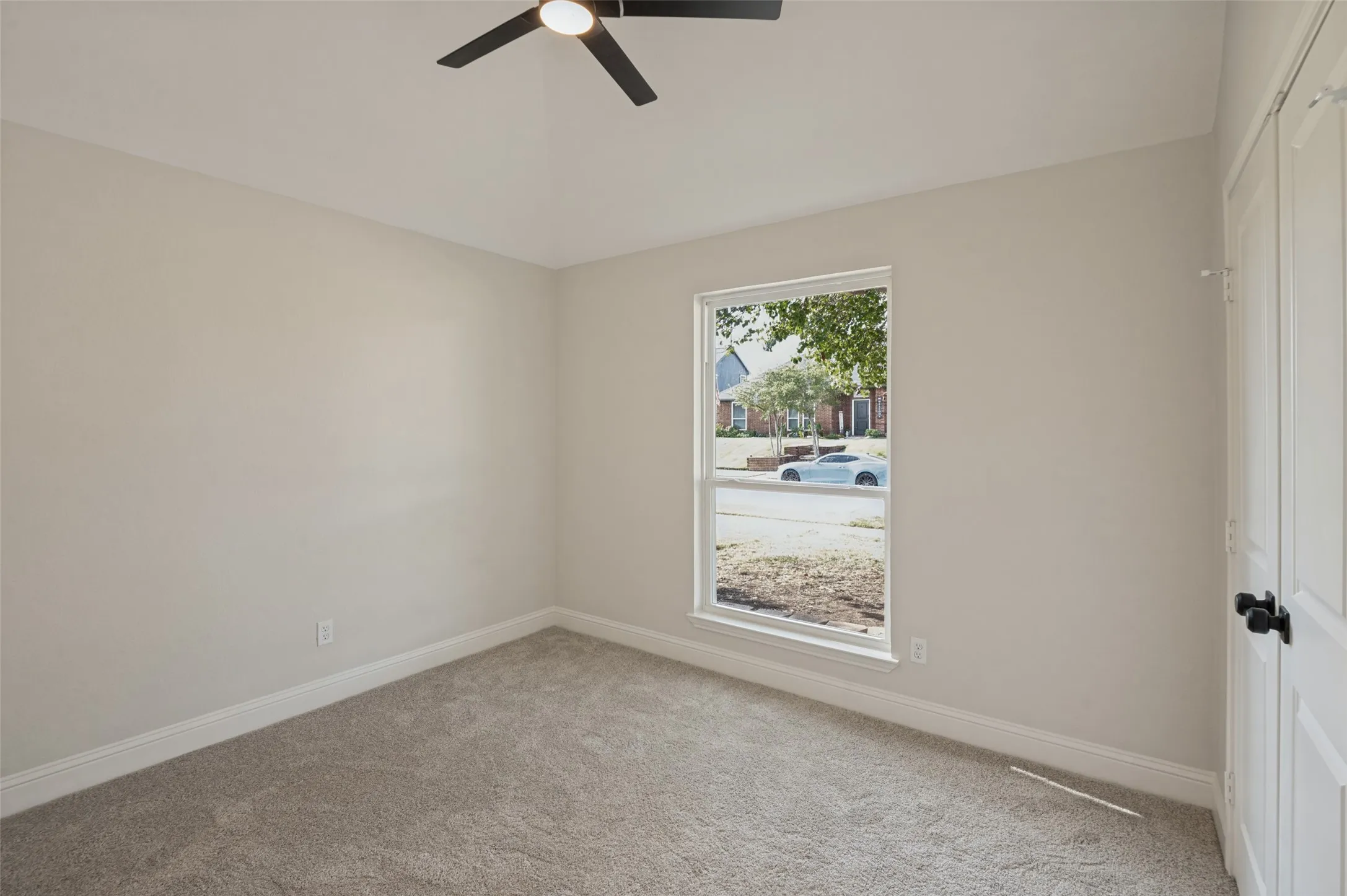 Single Family Residence For Sale in Denton County , 5849 Baker Drive, The Colony, Texas 75056, 4 Bedroom, 2 Bathroom, 2 Garage spaces, 2,028 Sqft, built in 1989, mls#21377507, Real Estate Agent in The Colony, Homes For Sale in Denton county, Homes For Sale in The Colony, Realtor in The Colony Texas, Real Estate Brokerage Independent Realty Texas, Luminita Cordes Realtor