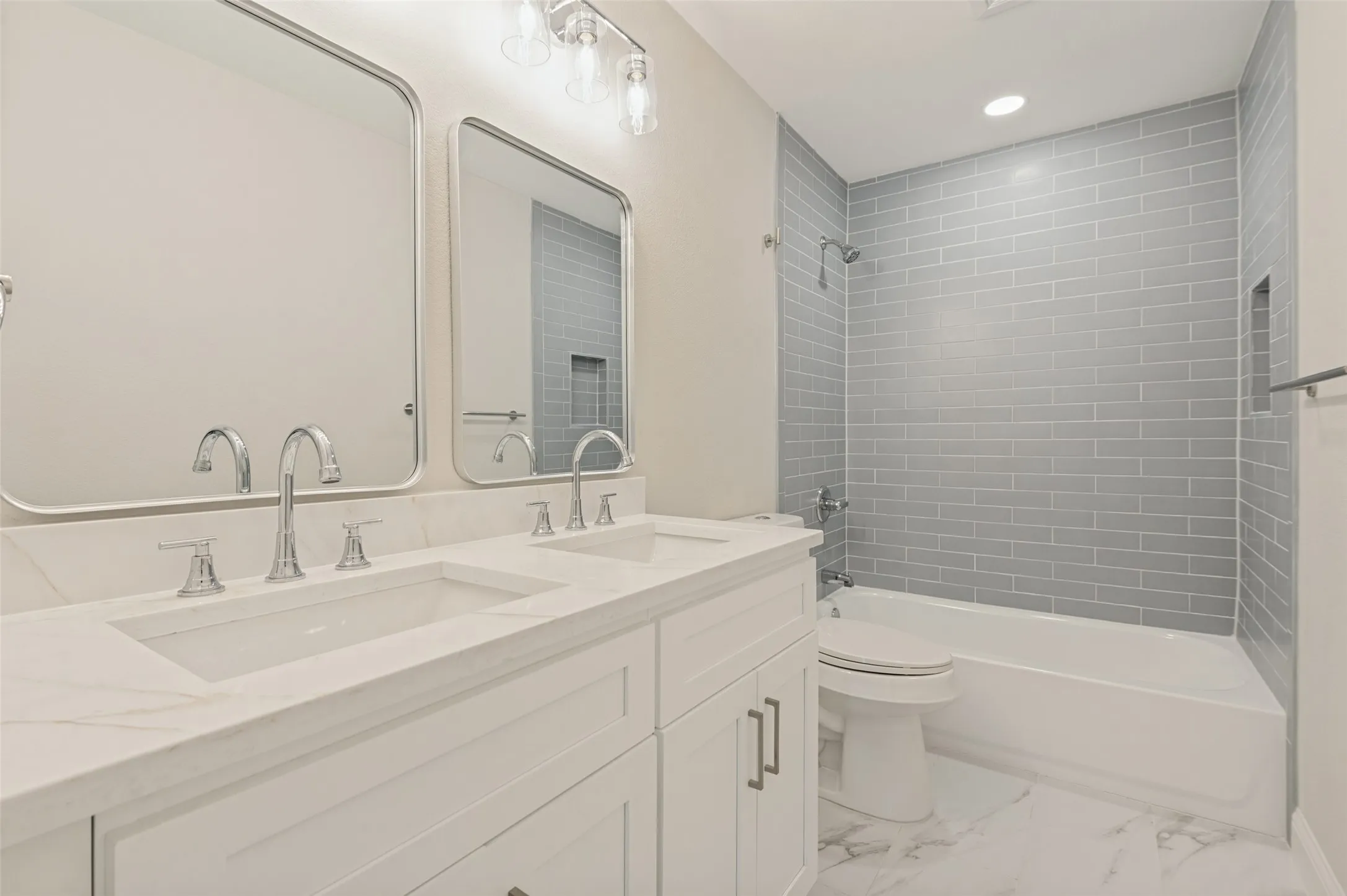 Single Family Residence For Sale in Denton County , 5849 Baker Drive, The Colony, Texas 75056, 4 Bedroom, 2 Bathroom, 2 Garage spaces, 2,028 Sqft, built in 1989, mls#21377507, Real Estate Agent in The Colony, Homes For Sale in Denton county, Homes For Sale in The Colony, Realtor in The Colony Texas, Real Estate Brokerage Independent Realty Texas, Luminita Cordes Realtor