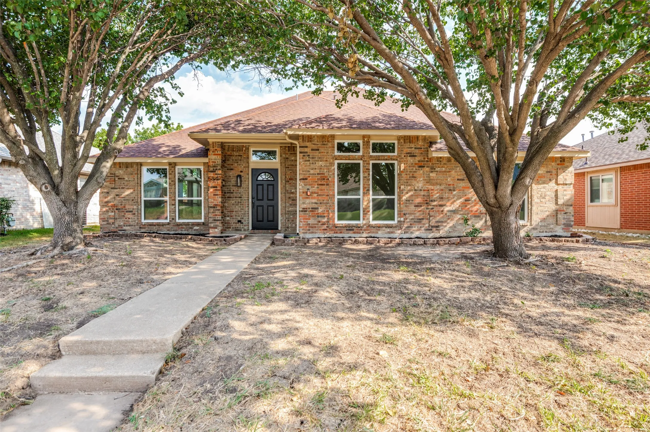 Single Family Residence For Sale in Denton County , 5849 Baker Drive, The Colony, Texas 75056, 4 Bedroom, 2 Bathroom, 2 Garage spaces, 2,028 Sqft, built in 1989, mls#21377507, Real Estate Agent in The Colony, Homes For Sale in Denton county, Homes For Sale in The Colony, Realtor in The Colony Texas, Real Estate Brokerage Independent Realty Texas, Luminita Cordes Realtor