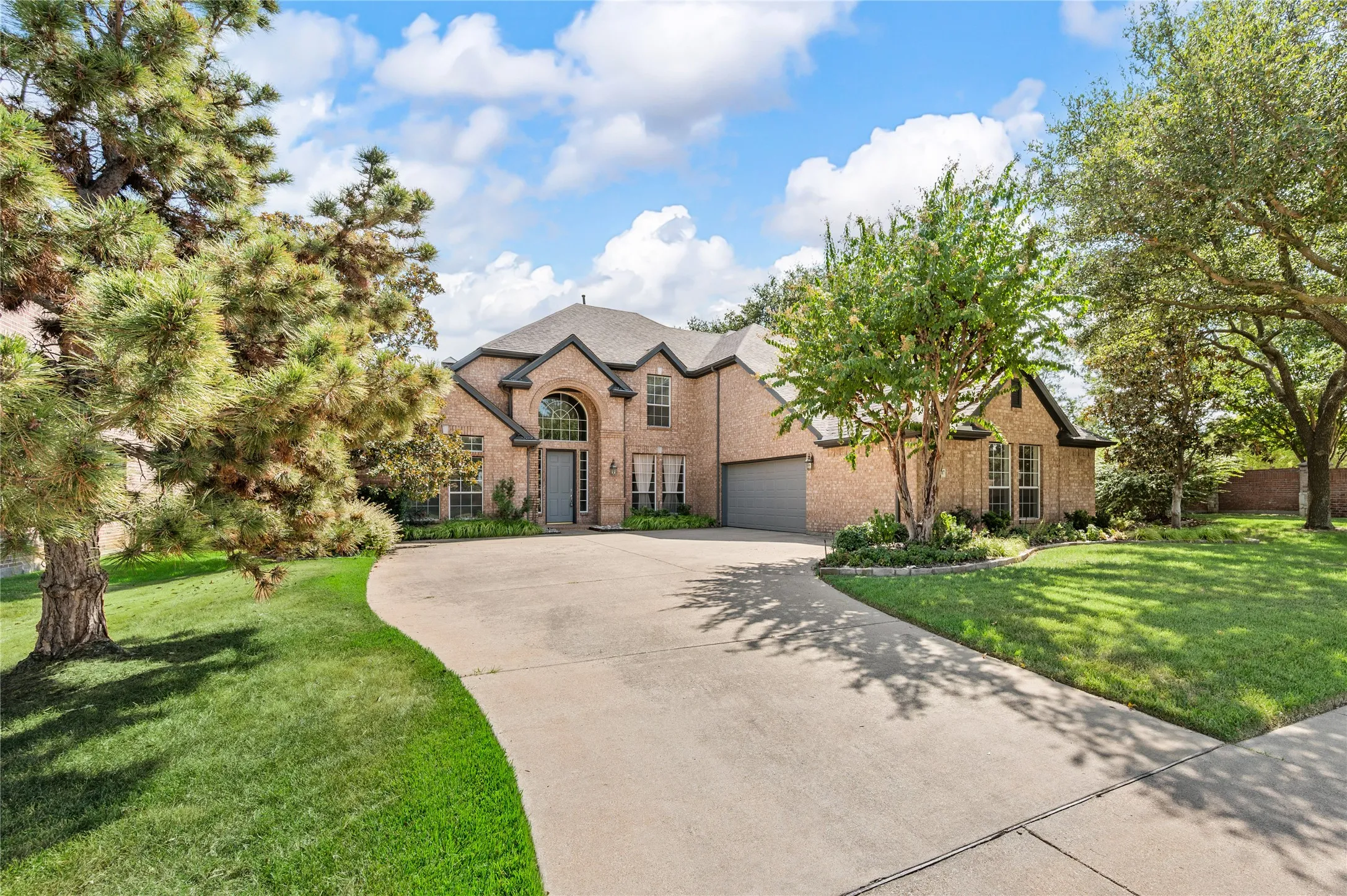 Single Family Residence For Sale in Denton County , 4017 Beacon Street, Flower Mound, Texas 75028, 4 Bedroom, 3 Bathroom, 2 Garage spaces, 3,484 Sqft, built in 2000, mls#21378261, Real Estate Agent in Flower Mound, Homes For Sale in Denton county, Homes For Sale in Flower Mound, Realtor in Flower Mound Texas, Real Estate Brokerage Independent Realty Texas, Luminita Cordes Realtor