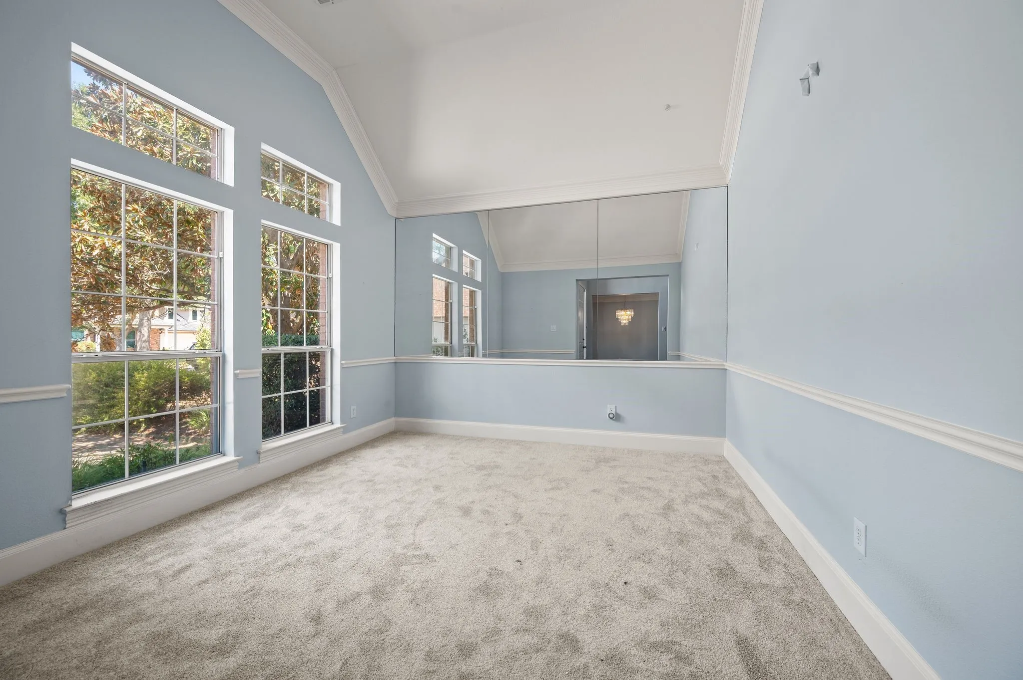 Single Family Residence For Sale in Denton County , 4017 Beacon Street, Flower Mound, Texas 75028, 4 Bedroom, 3 Bathroom, 2 Garage spaces, 3,484 Sqft, built in 2000, mls#21378261, Real Estate Agent in Flower Mound, Homes For Sale in Denton county, Homes For Sale in Flower Mound, Realtor in Flower Mound Texas, Real Estate Brokerage Independent Realty Texas, Luminita Cordes Realtor