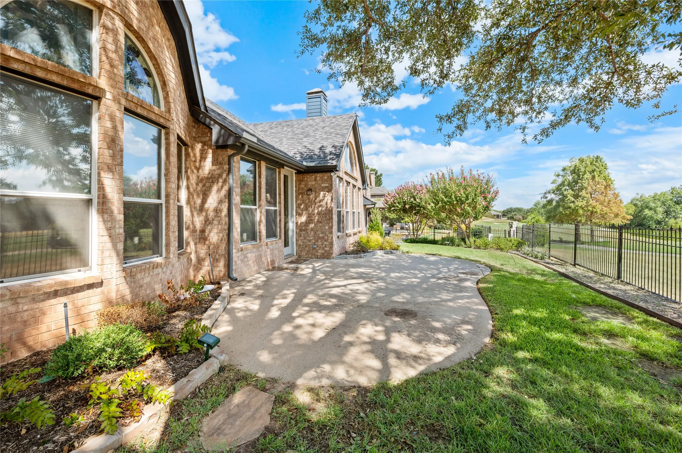 Single Family Residence For Sale in Denton County , 4017 Beacon Street, Flower Mound, Texas 75028, 4 Bedroom, 3 Bathroom, 2 Garage spaces, 3,484 Sqft, built in 2000, mls#21378261, Real Estate Agent in Flower Mound, Homes For Sale in Denton county, Homes For Sale in Flower Mound, Realtor in Flower Mound Texas, Real Estate Brokerage Independent Realty Texas, Luminita Cordes Realtor