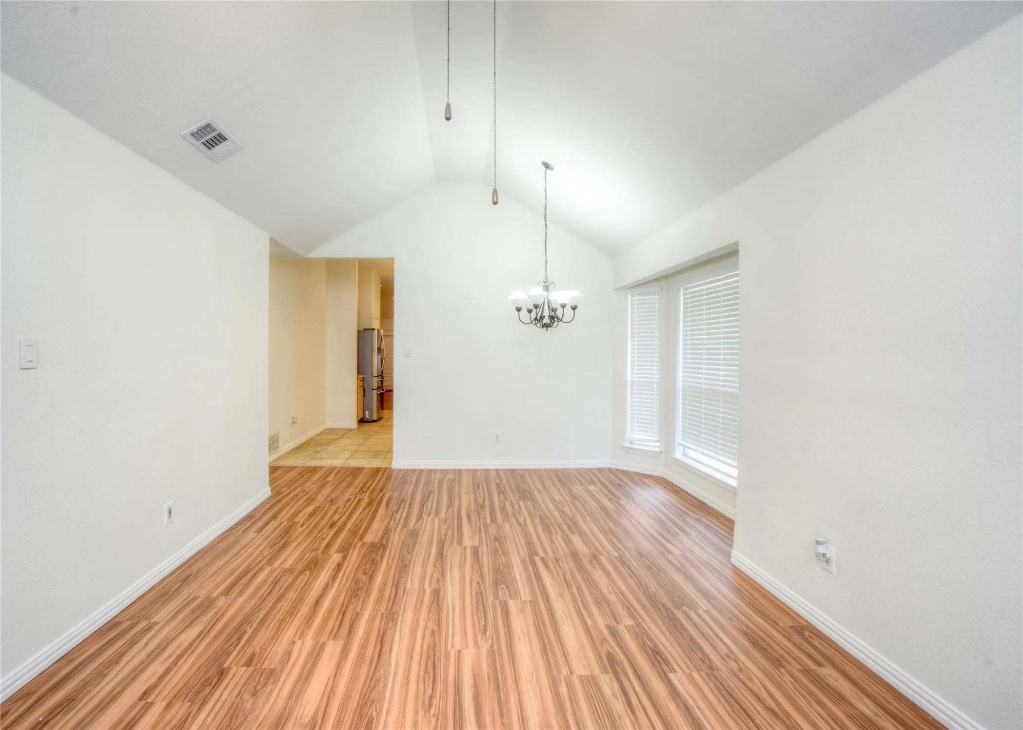 Single Family Residence For Rent in Denton County , 18243 Justice Lane, Dallas, Texas 75287, 4 Bedroom, 2 Bathroom, 2 Garage spaces, 1,866 Sqft, built in 1996, mls#21379010, Real Estate Agent in Dallas, Homes For Rent in Denton county, Homes For Rent in Dallas, Realtor in Dallas Texas, Real Estate Brokerage Independent Realty Texas, Luminita Cordes Realtor