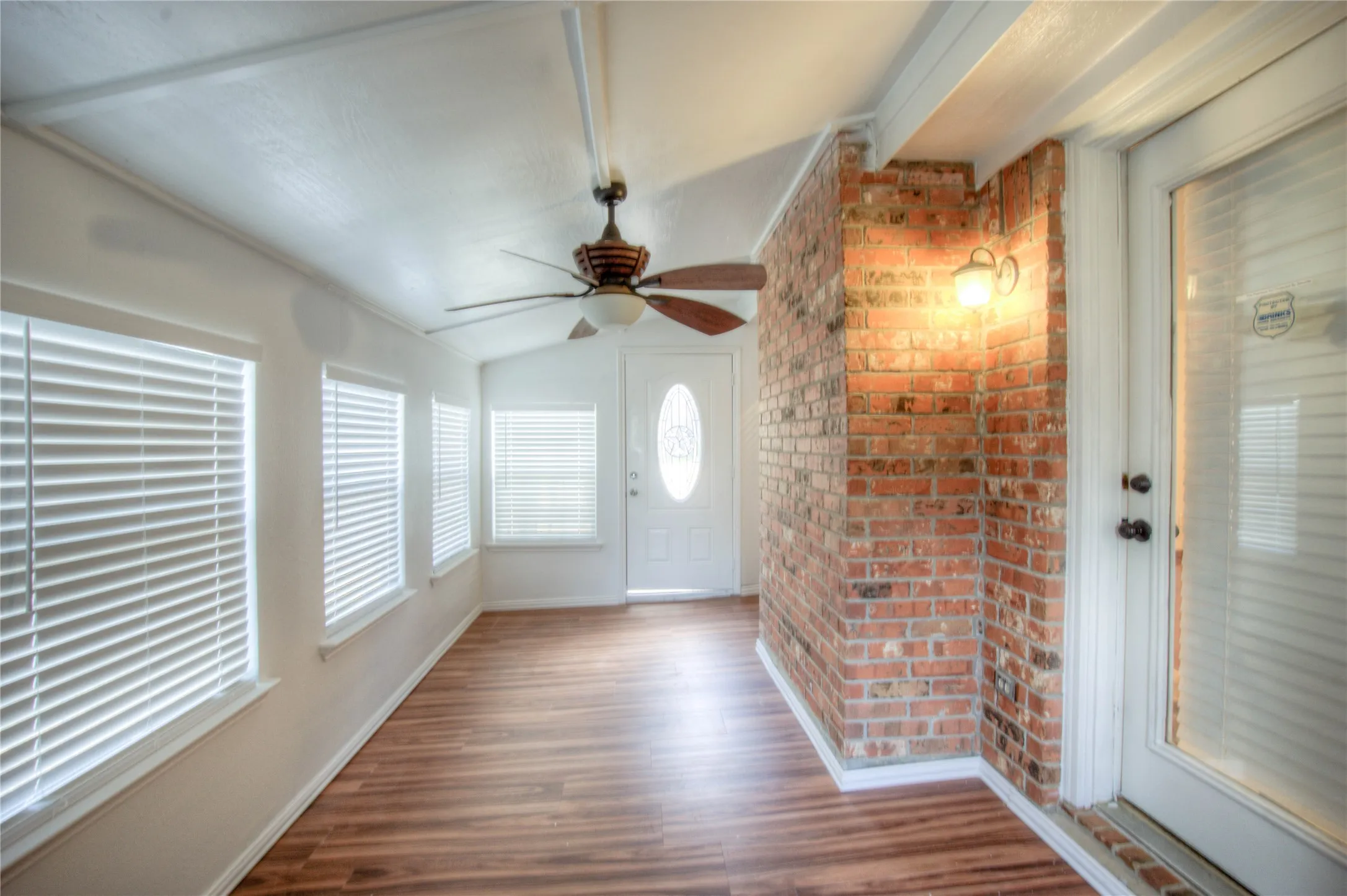 Single Family Residence For Rent in Denton County , 18243 Justice Lane, Dallas, Texas 75287, 4 Bedroom, 2 Bathroom, 2 Garage spaces, 1,866 Sqft, built in 1996, mls#21379010, Real Estate Agent in Dallas, Homes For Rent in Denton county, Homes For Rent in Dallas, Realtor in Dallas Texas, Real Estate Brokerage Independent Realty Texas, Luminita Cordes Realtor