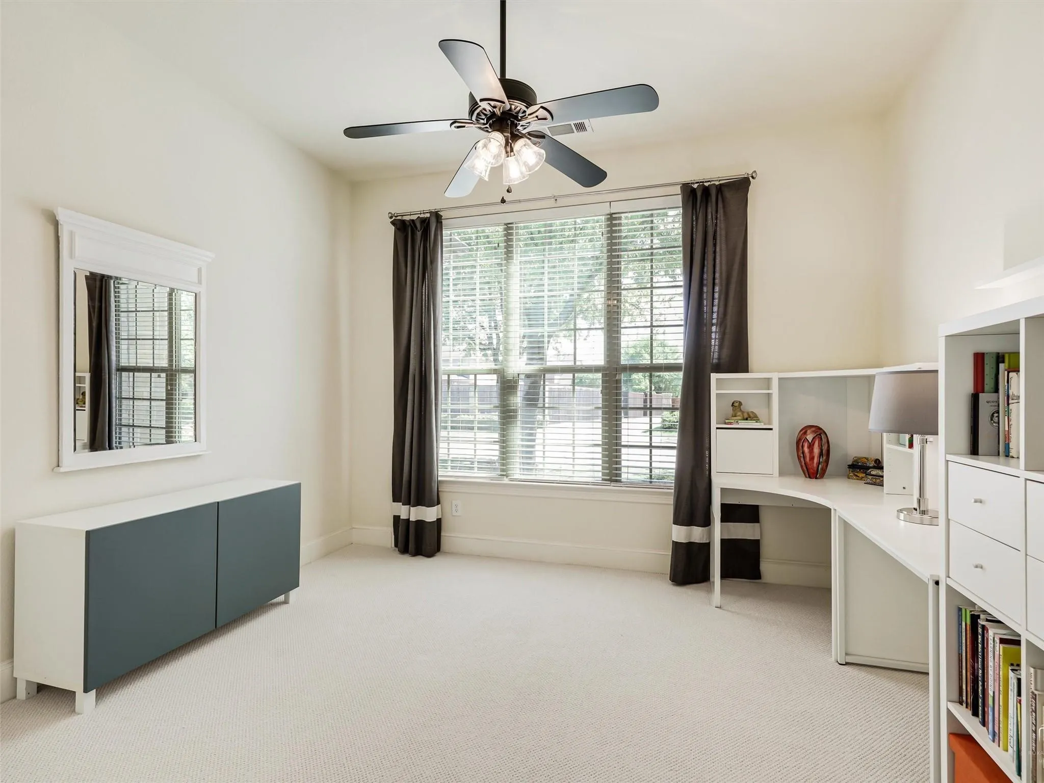 Single Family Residence For Sale in Collin County , 8841 Sutton Drive, Frisco, Texas 75035, 5 Bedroom, 4 Bathroom, 3 Garage spaces, 3,875 Sqft, built in 2012, mls#21378142, Real Estate Agent in Frisco, Homes For Sale in Collin county, Homes For Sale in Frisco, Realtor in Frisco Texas, Real Estate Brokerage Independent Realty Texas, Luminita Cordes Realtor